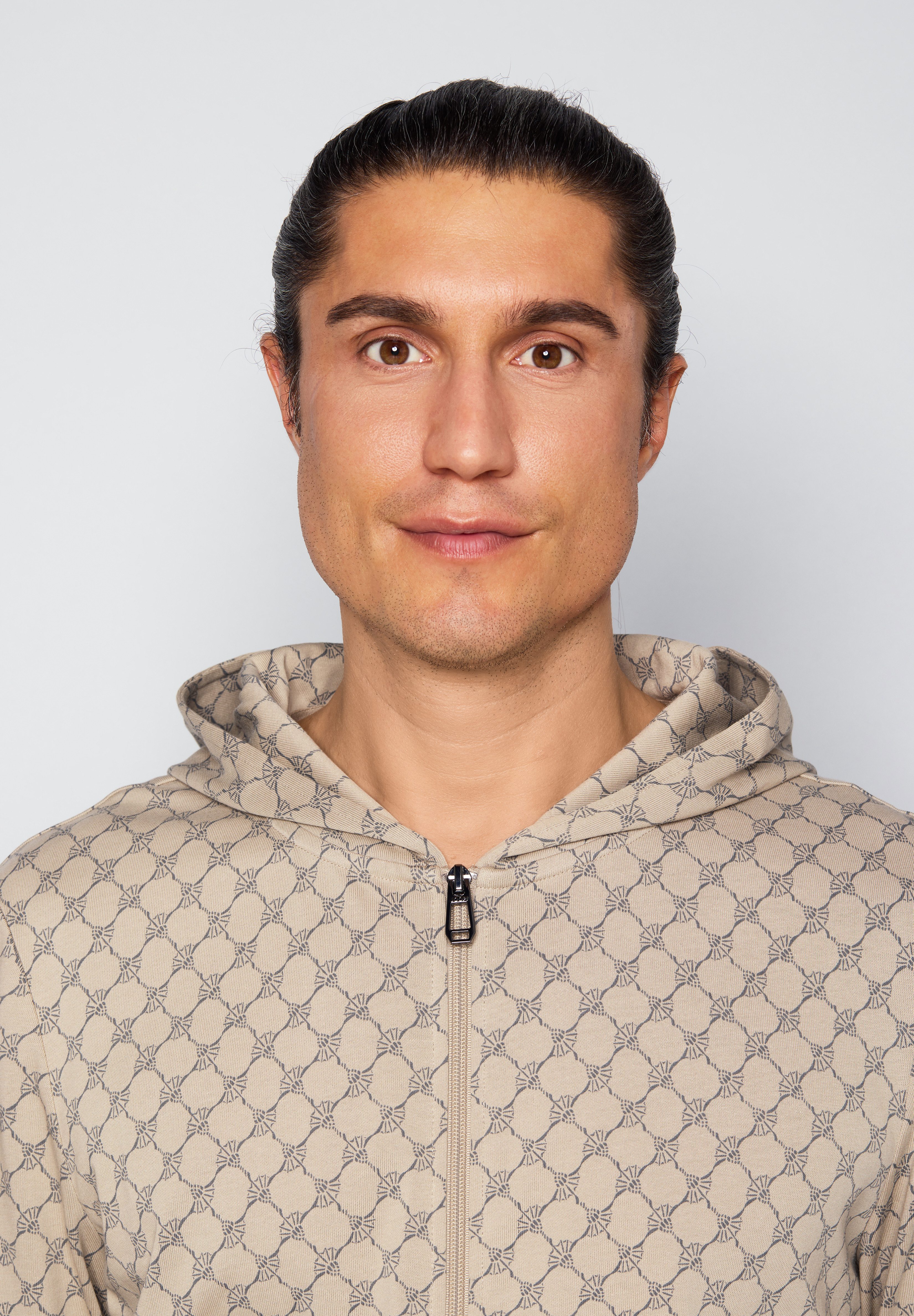JOOP! Sweatjacke mit Cornflower-Print allover und Kapuze – Bild 5 von 5