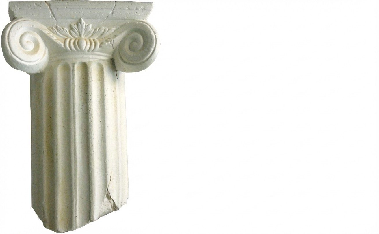 JVmoebel Dekosäule Antike Deko-Säule aus Holz für Balkon und Wandgestaltung, Made in Europa