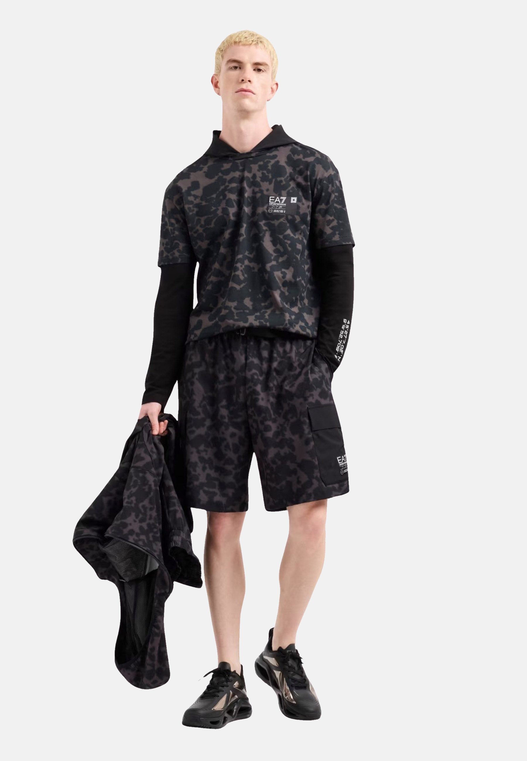 Emporio Armani Cargoshorts Cargoshorts Visibility Shorts mit vielen Taschen (1-tlg)