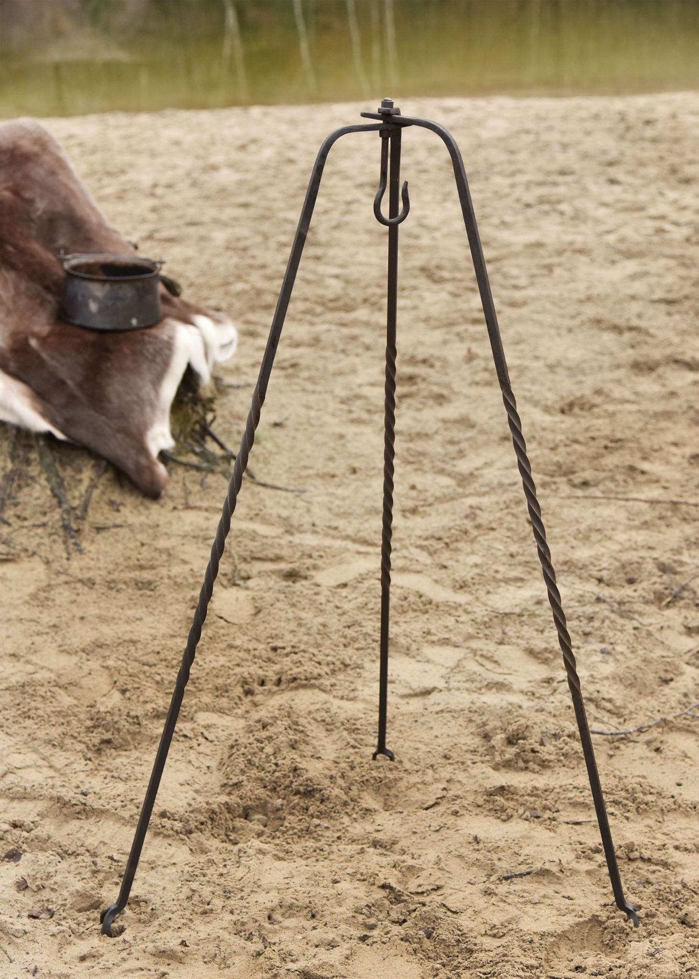 Battle Merchant Feuerschale Dreibein, handgeschmiedet