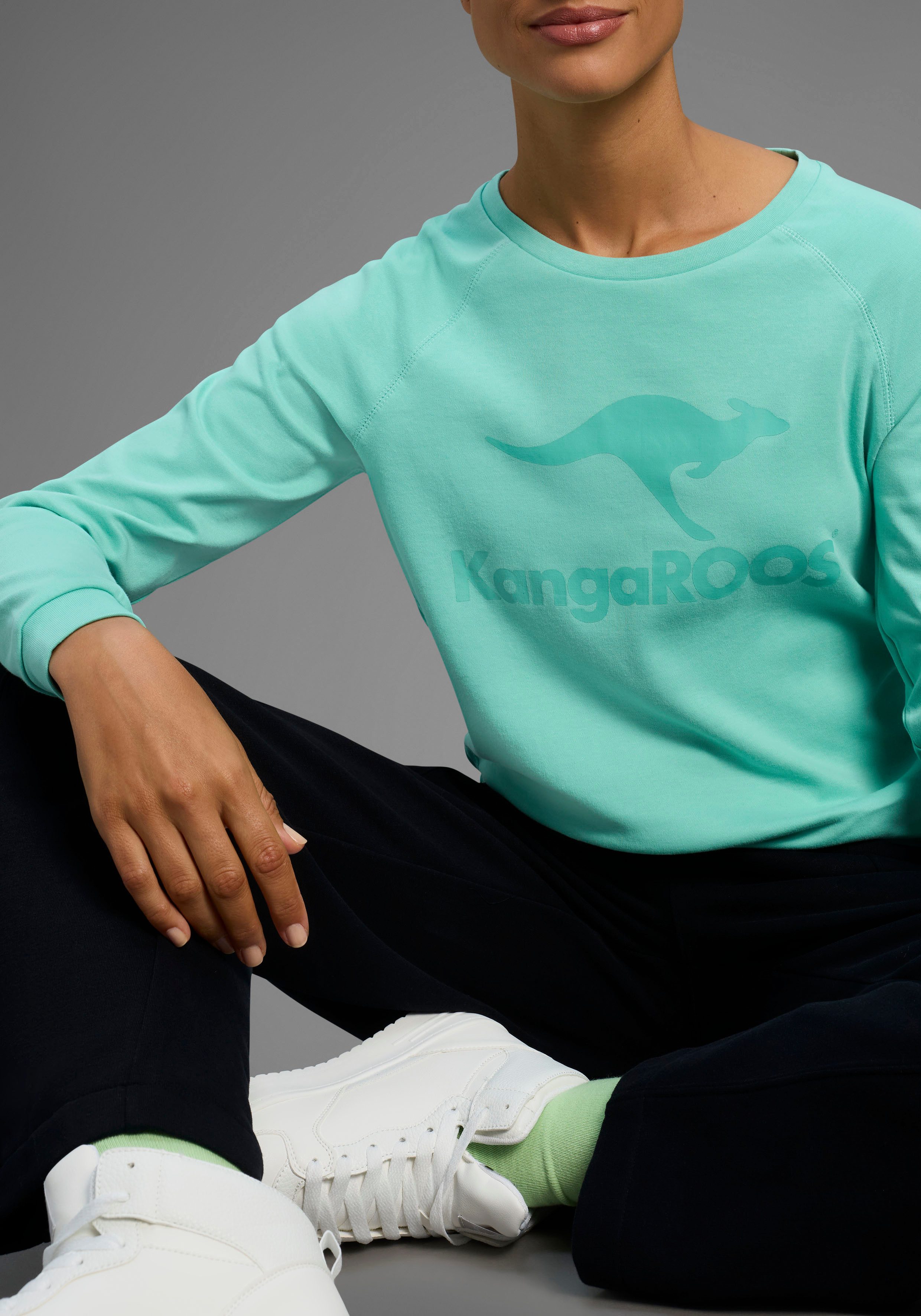 KangaROOS Sweatshirt mit Rundhalsausschnitt, Langarm, aus Baumwolle, bequeme Passform