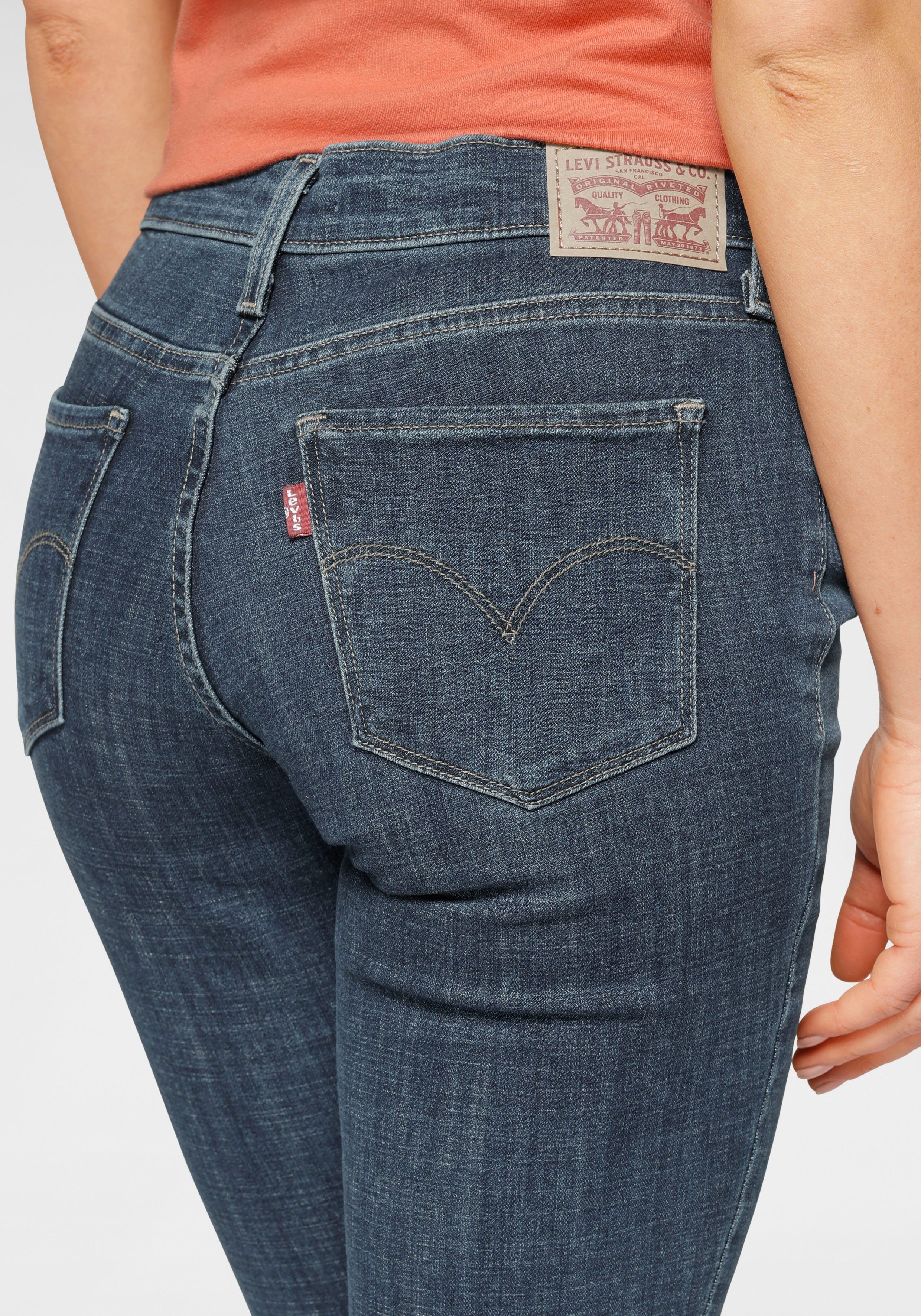 Levi\'s® Slim-fit-Jeans 311 Shaping Skinny im 5-Pocket-Stil, Einzelne Farben  mit offenem Fransensaum