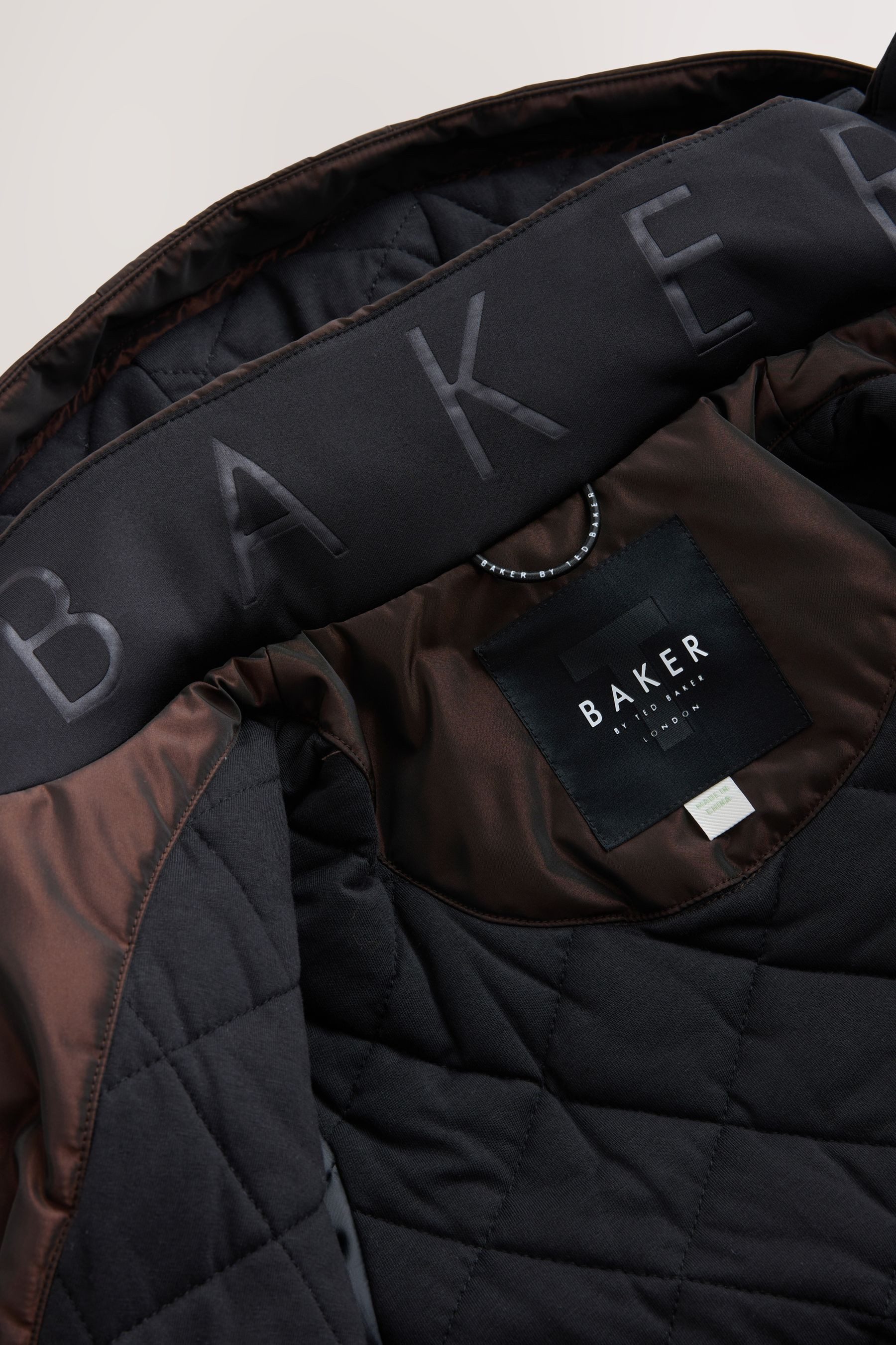 Baker by Ted Baker Regenmantel Baker by Ted Baker Wasserabweisender Regenmantel (1-tlg) – Bild 5 von 5