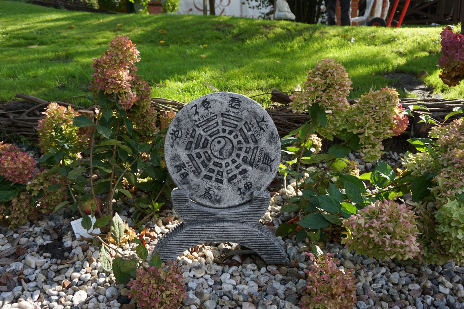gartendekoparadies.de Gartenfigur Chinesisches Gartenhoroskop Yin und günstig online kaufen