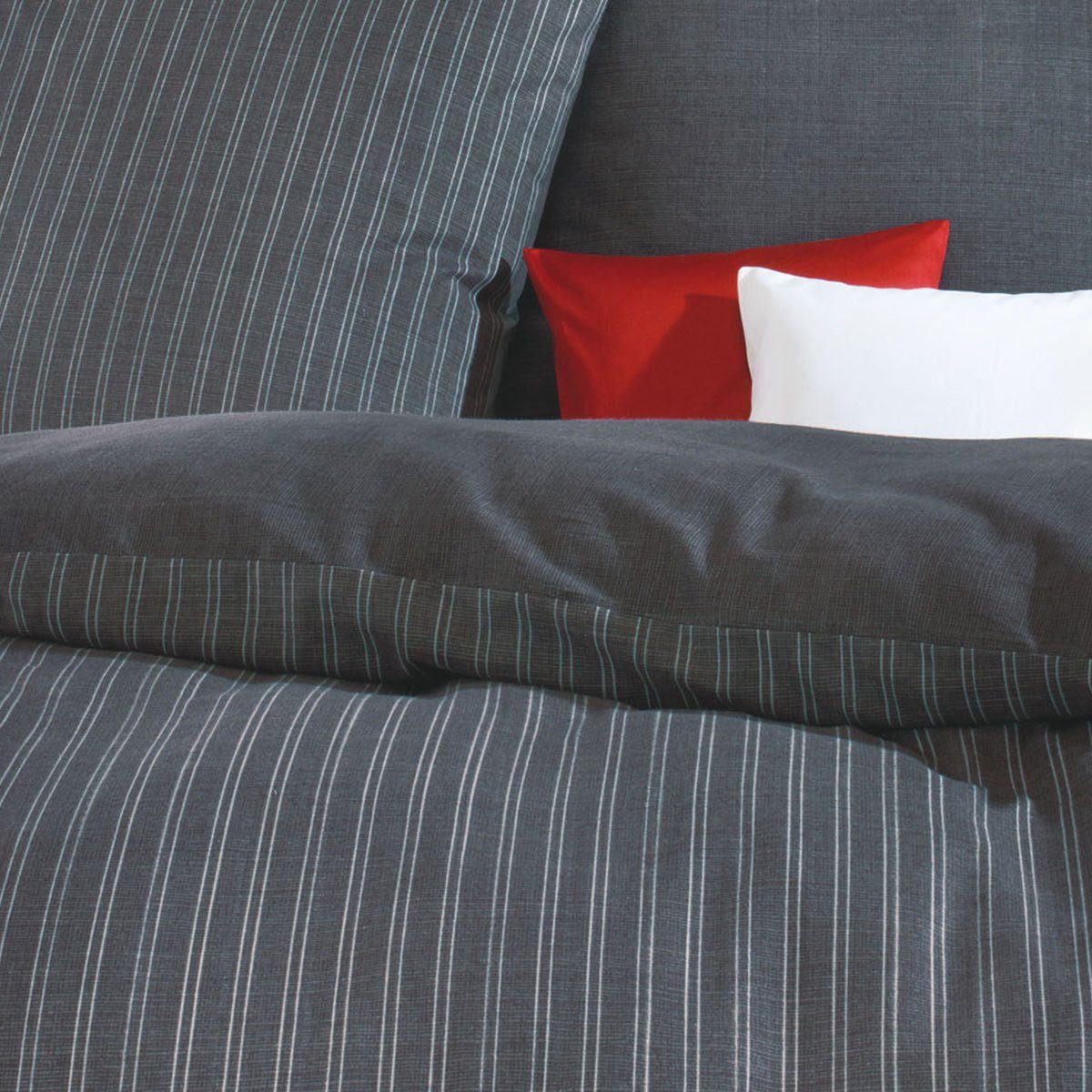 TRAUMSCHLAF Bettwäsche Zeitlos Wintersamt, Biber, 2 teilig, warme weiche Biberwäsche mit edlem Design – Bild 3 von 4