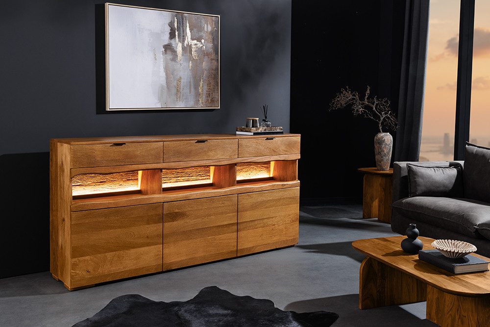riess-ambiente Sideboard GRAND 180cm braun - Mango-Massivholz, LED-Beleuchtung, Schubladen (Einzelartikel, 1 St), mit viel Stauraum hinter den Türen – ideal für – Bild 4 von 5