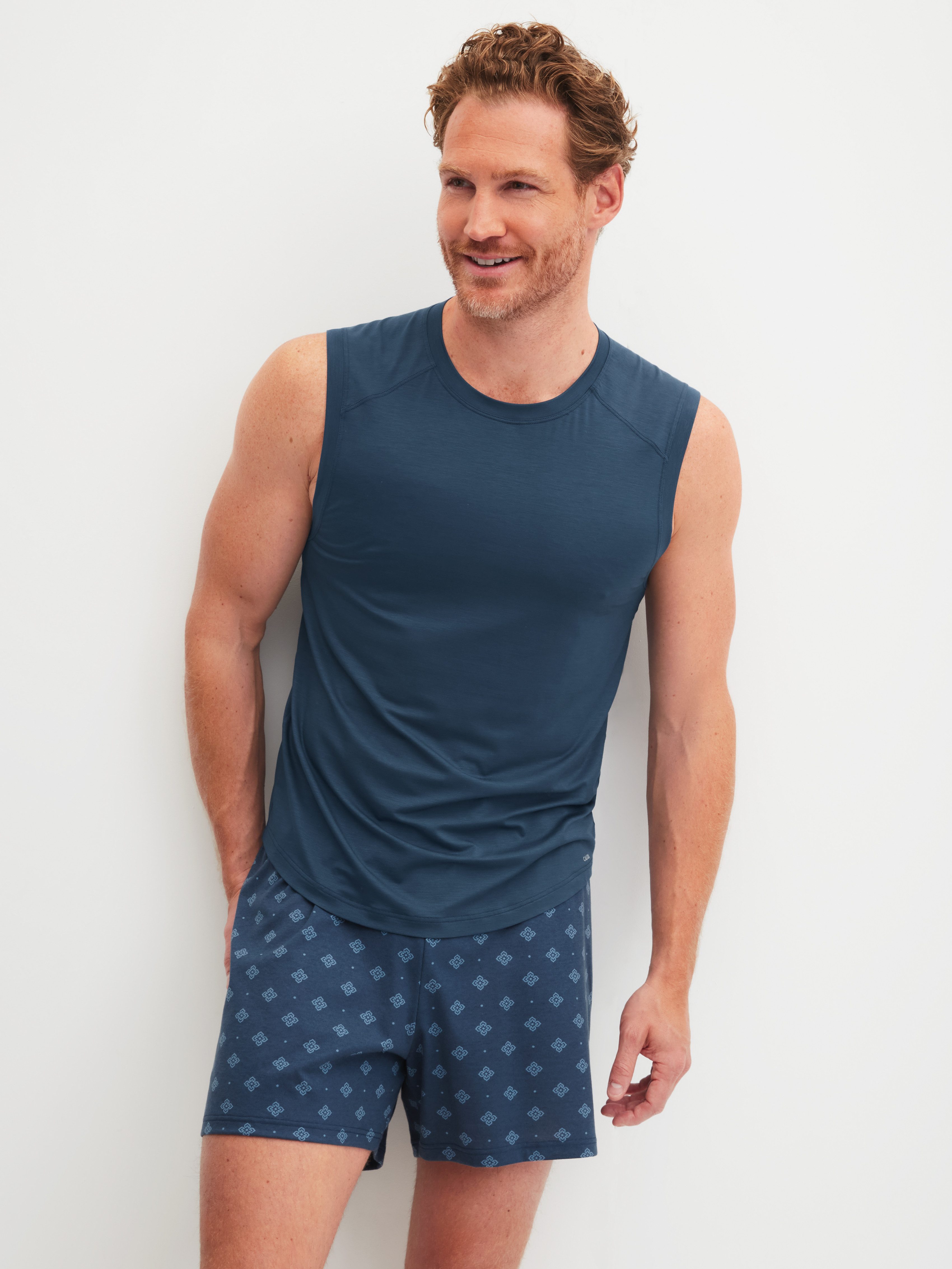 CALIDA Muskelshirt Balanced Day mit Rundhalsausschnitt, figurbetont