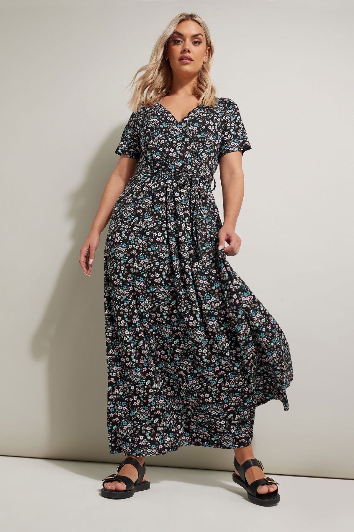 Stil Diva Minikleid Maxikleid mit V-Ausschnitt, kurzen Ärmeln und Gürtel in günstig online kaufen