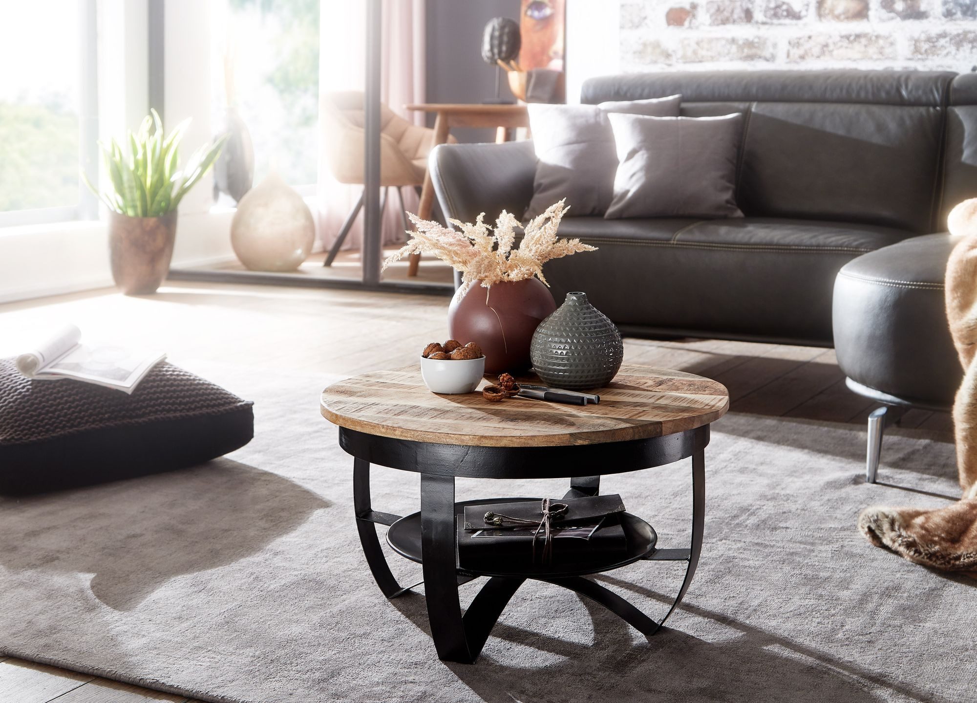 Wohnling Couchtisch WL6.327 60 cm Wohnzimmertisch Holz Massiv Tisch Wohnzimmer Sofatisc (60x34x60 cm Mango Massivholz Metall Schwarz Rund), Sofatisch mit Stauraum, Wohnzimmertisch Industrial