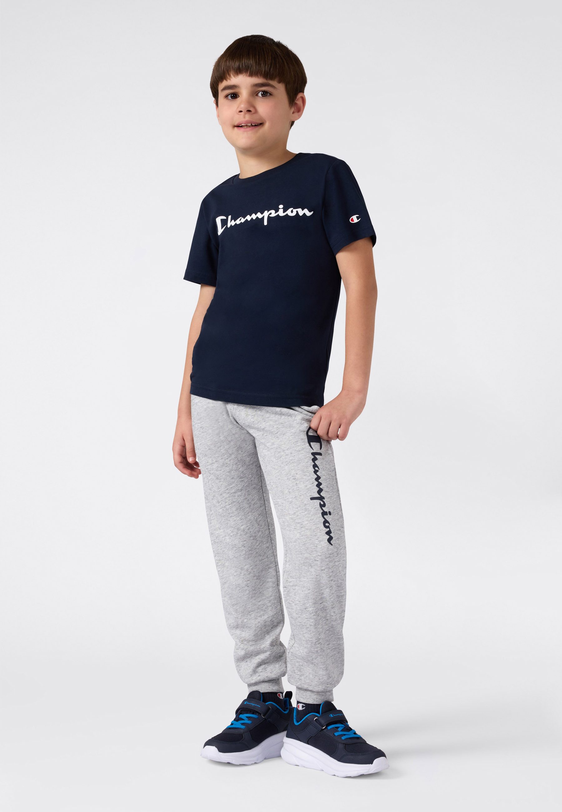 Champion T-Shirt SPORTWEAR T-SHIRT Standard Fit Kurzarm, für Kinder, aus Baumwolle, Standard Fit