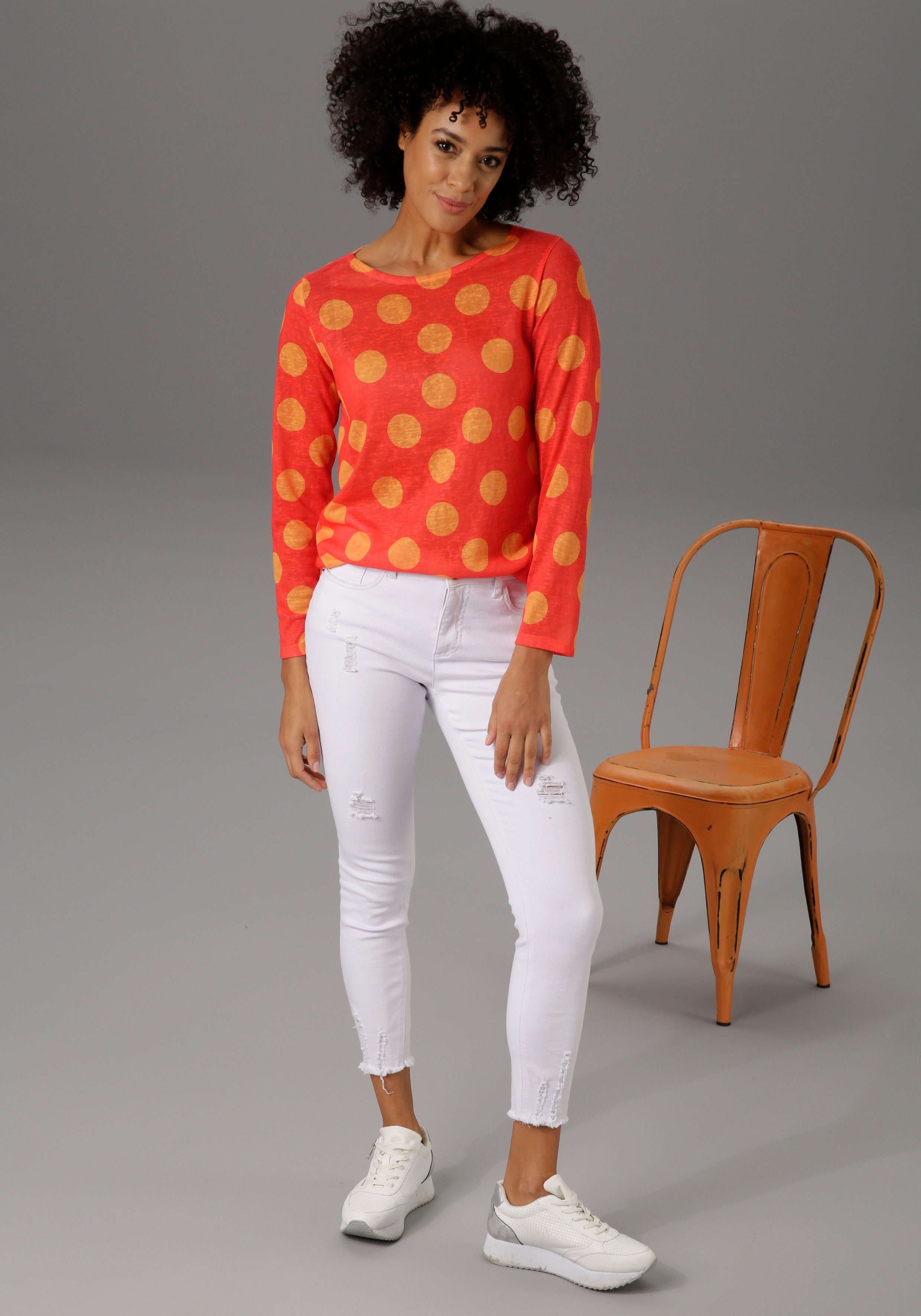Aniston CASUAL Langarmshirt mit Punkten