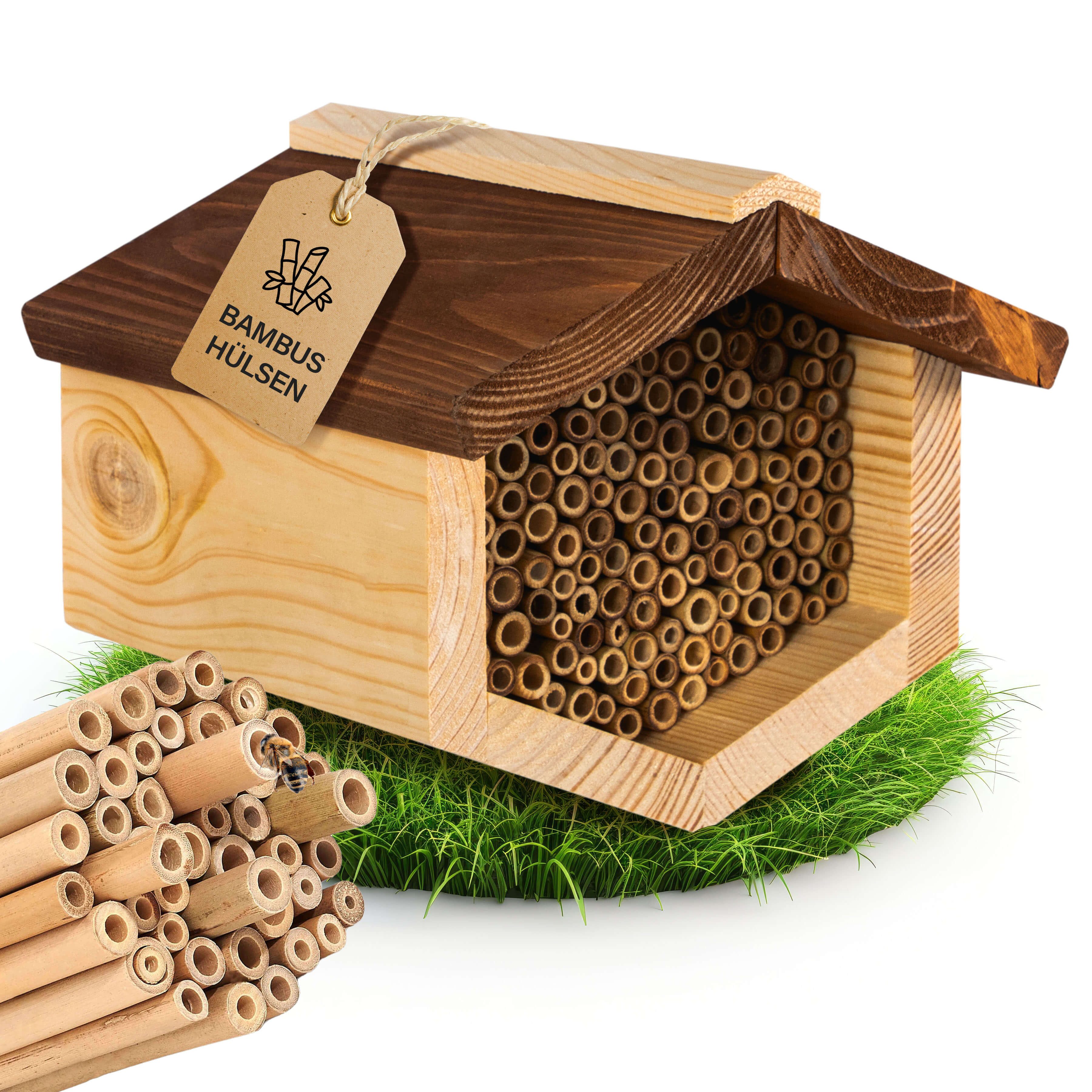 BEESI Insektenhotel Bienenhotel mit wetterfestem Holzdach, Bambus Nisthülsen, (Packung, 1-St., Komplett montiertes Bienenhotel, sofort einsatzbereit), 20,5T x 21,5B x 17H cm
