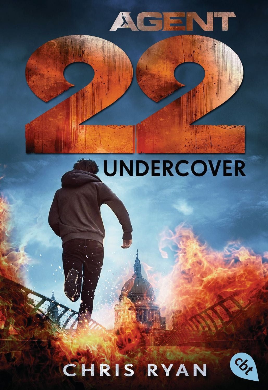 Agent 22 - Undercover / Chris Ryan