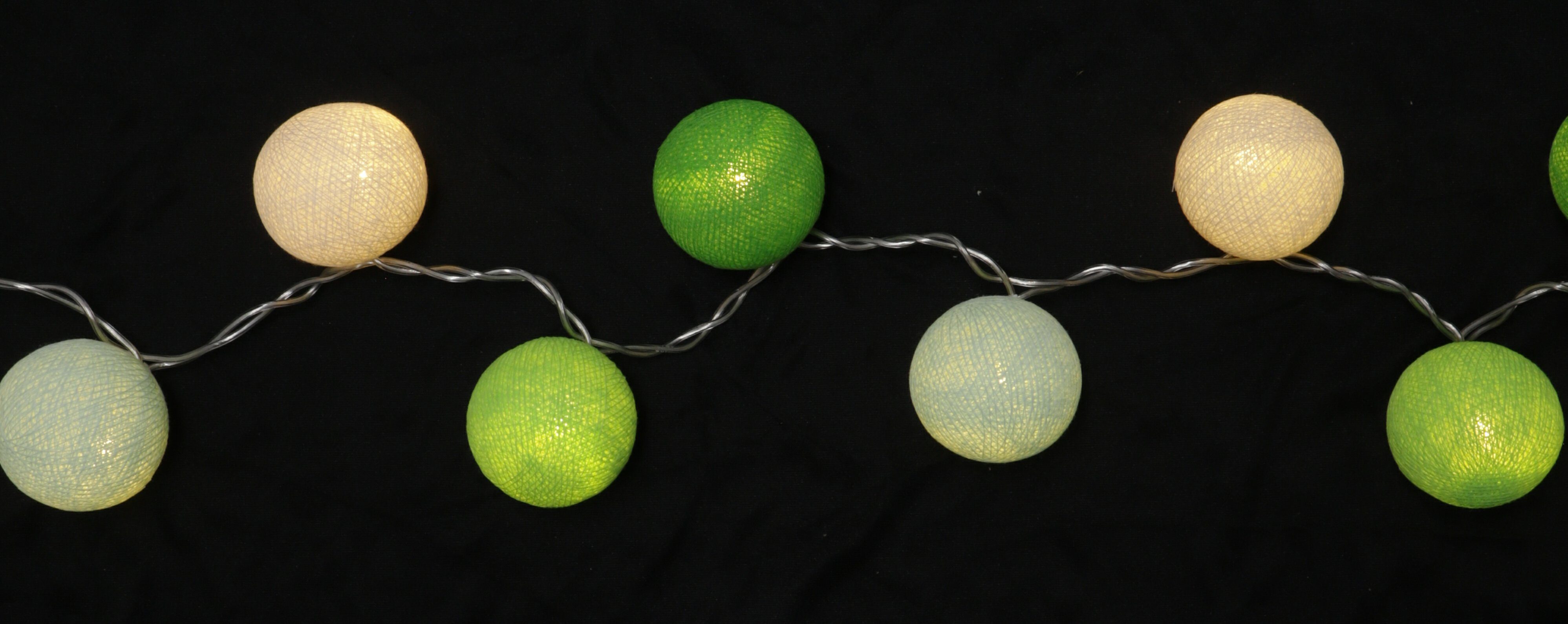Guru-Shop Stoff LED-Lichterkette grün/weiß Kugel Lichterkette LED Ball Lampion..