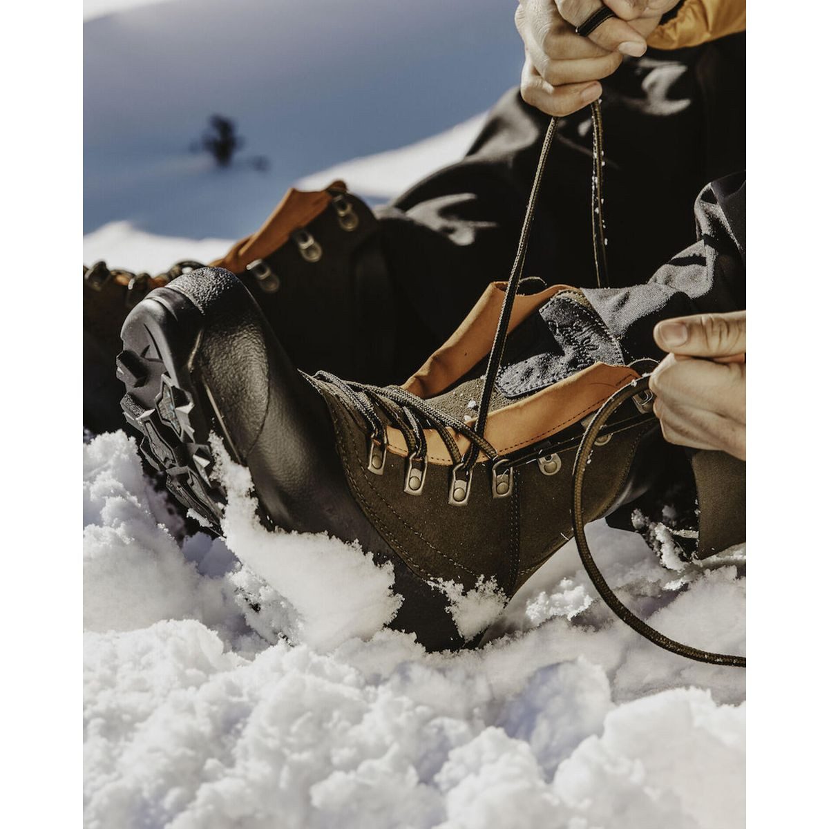 Lundhags Skare II Mid Winterstiefel Robuster, wasserdichter Wanderschuh mit mittelhohem Schaft, ideal für