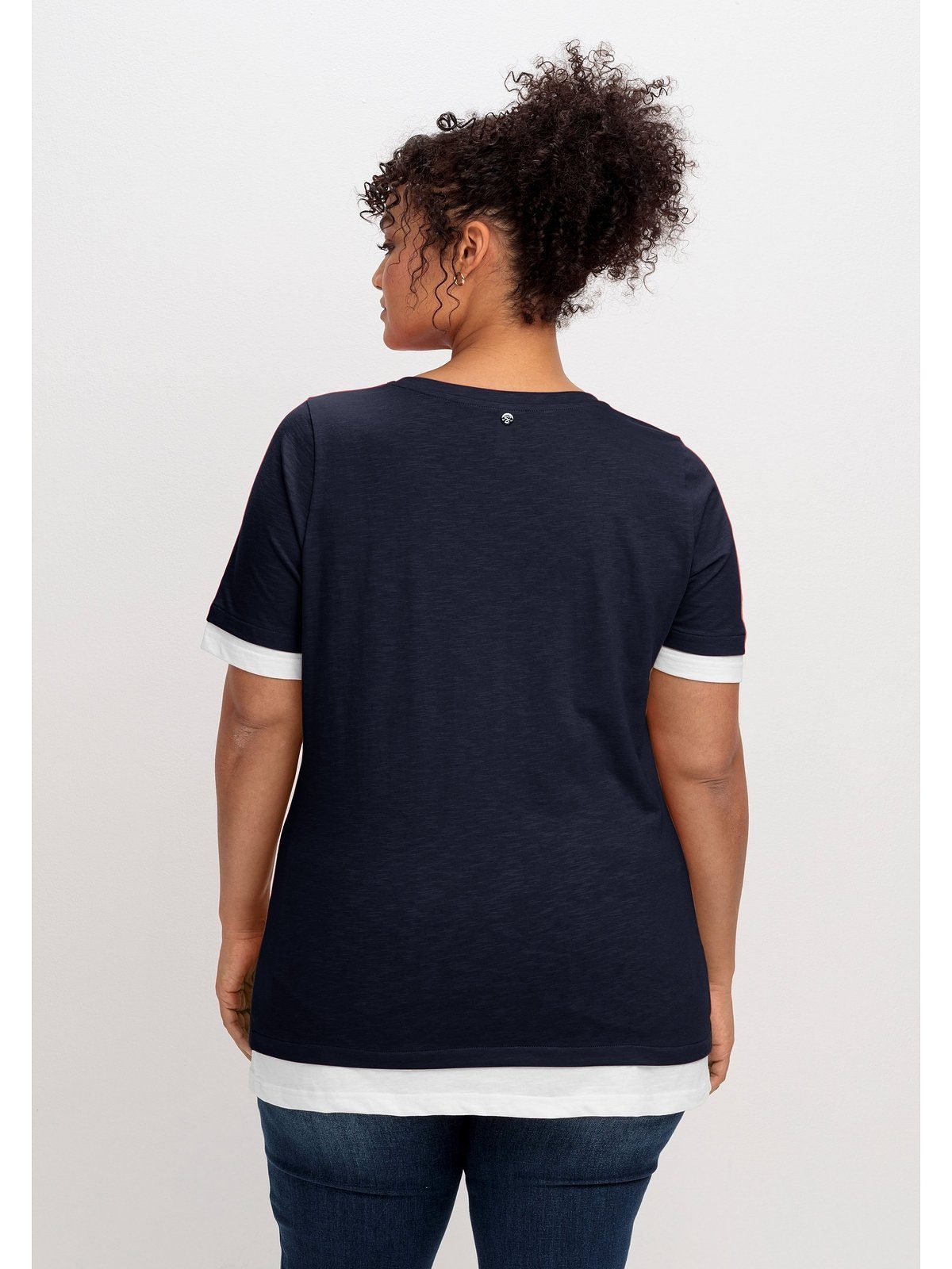 2-in-1-Optik, Große 2-in-1-Shirt Sheego V-Ausschnitt tiefblau-weiß in Größen mit