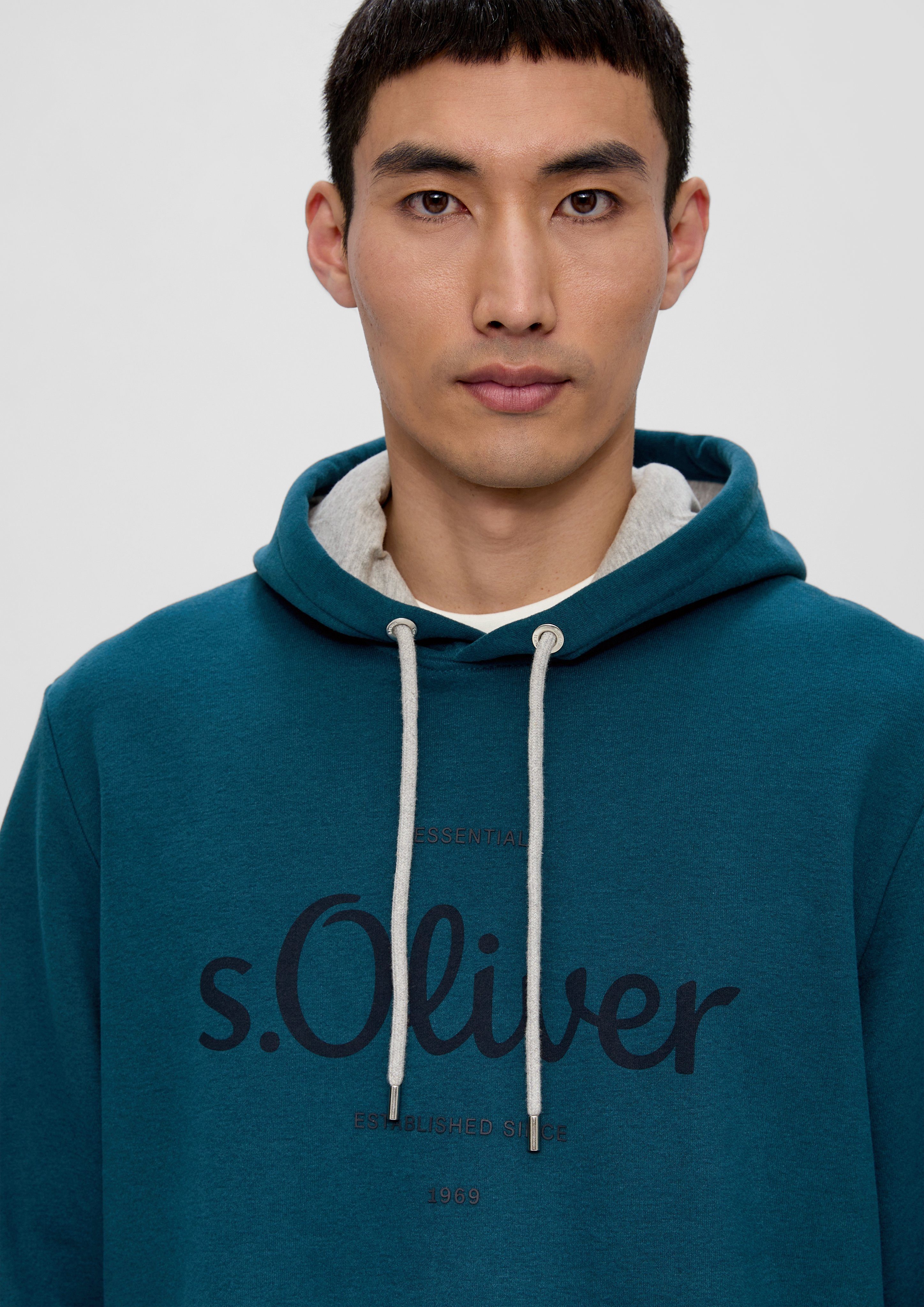 s.Oliver gummiertem Kapuzensweatshirt mit Print blue green