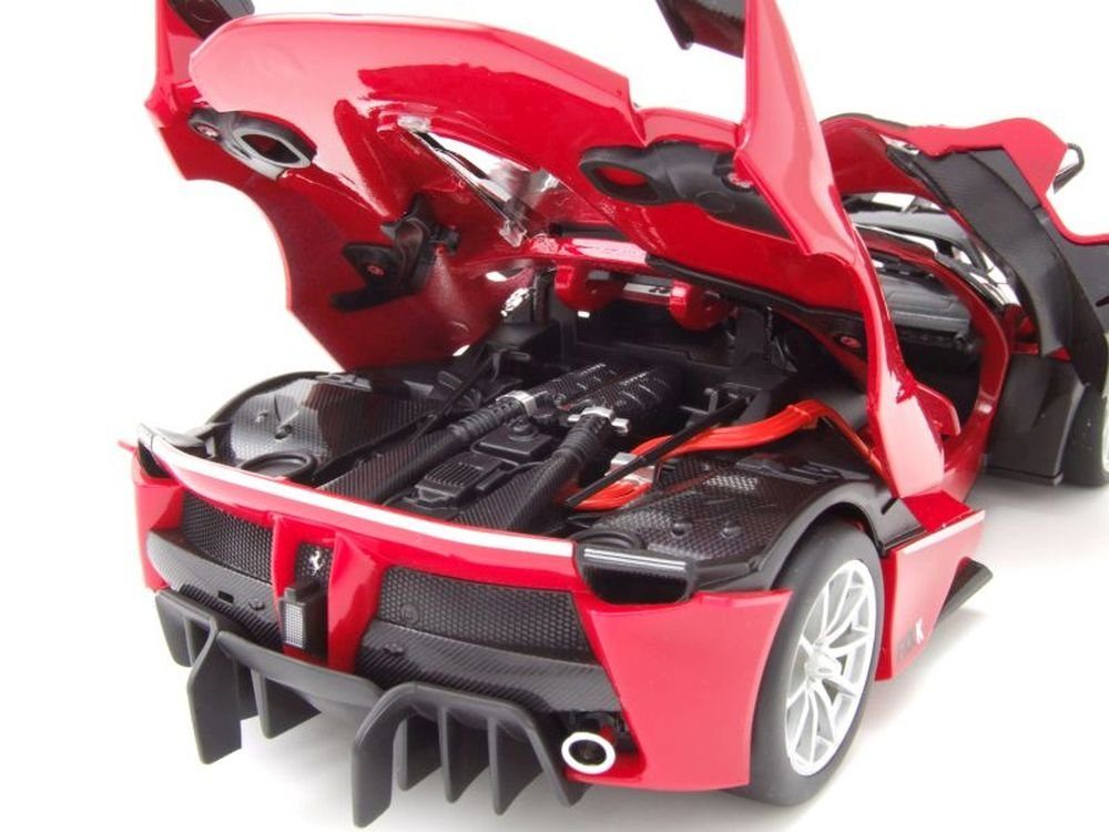 Bburago Modellauto Ferrari FXX K #10 2015 rot, Maßstab 1:18
