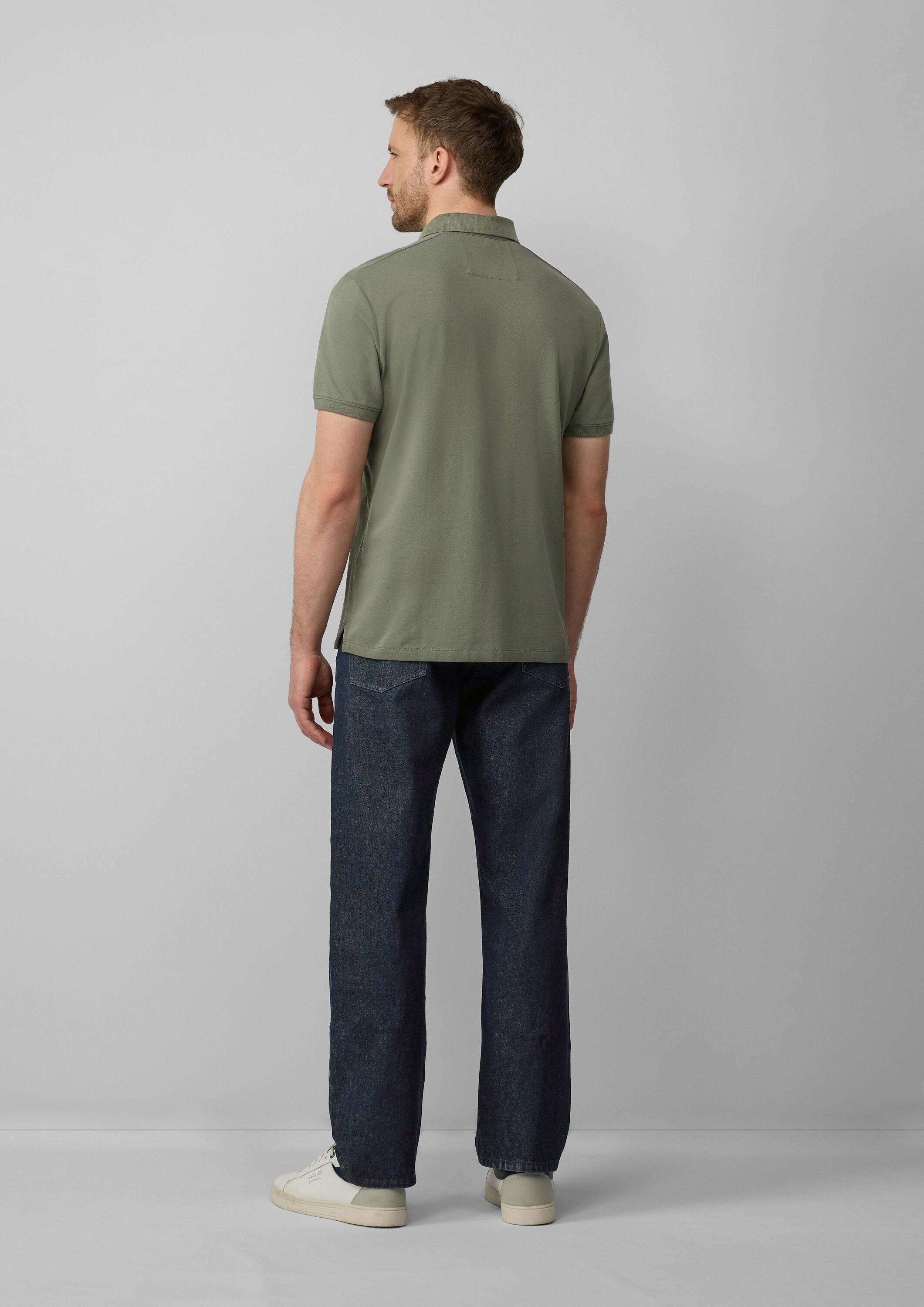 s.Oliver Kurzarmshirt Polo-Shirt Piqué-Poloshirt aus Baumwollstretch mit Label-Patch