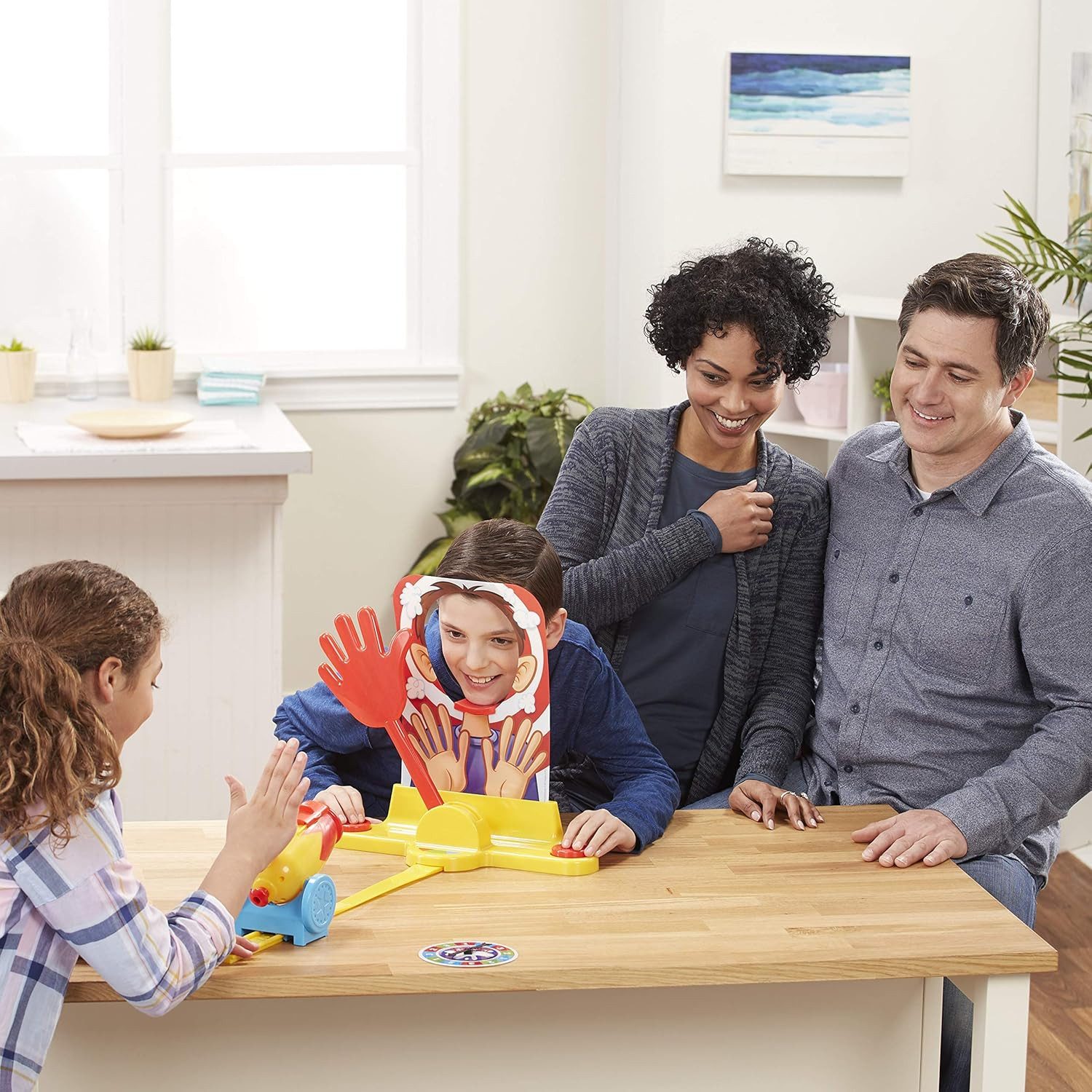 Hasbro Spiel Hasbro Pie Face Kanone Partyspiel für Kinder und Familie mit Sahne, Gesellschaftsspiel, Sahne-Überraschungseffekt, Partyspiel, Reaktionsspiel