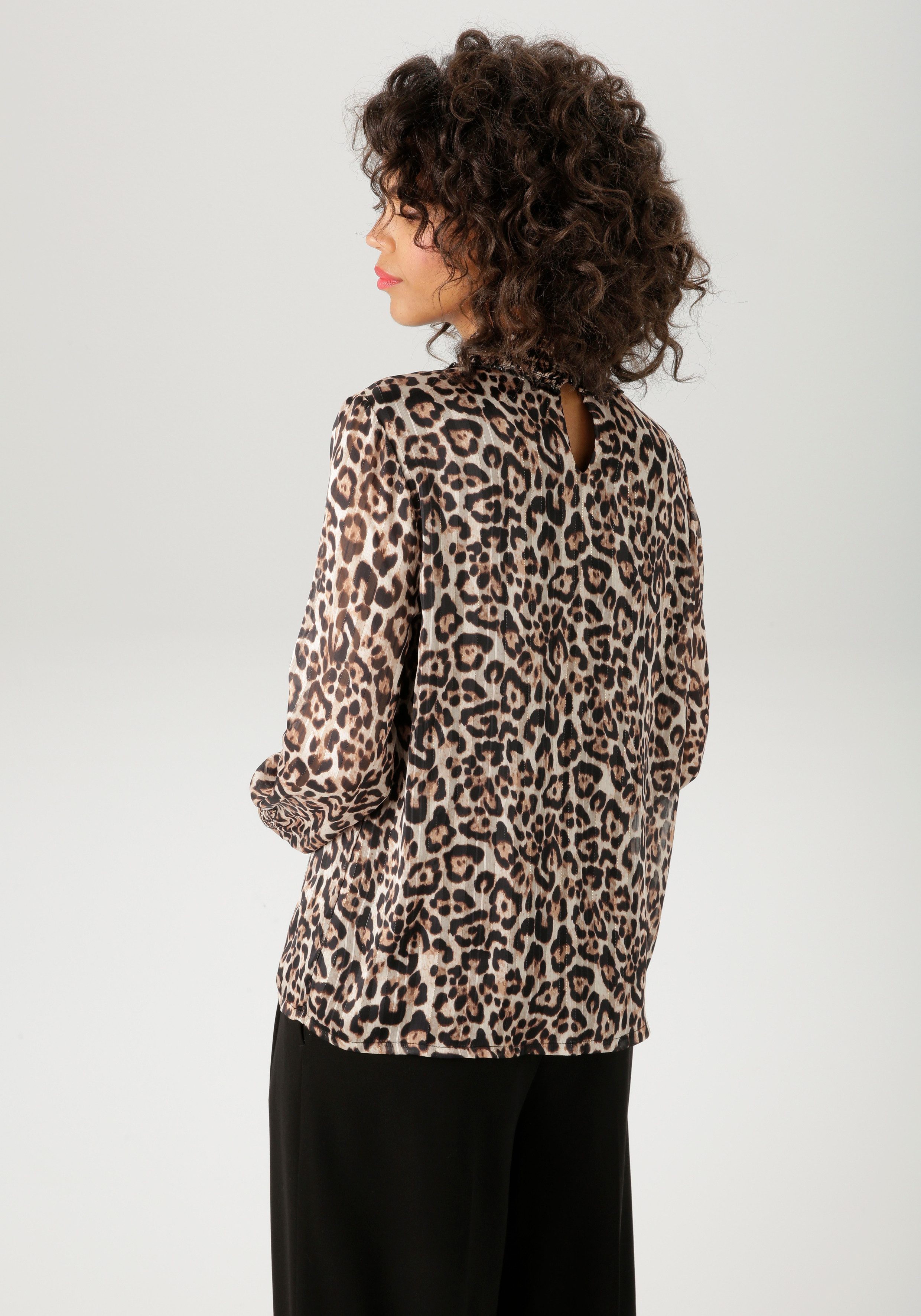 Aniston CASUAL Chiffonbluse im Leo-Druck mit goldfarbenen Glitzerstreifen