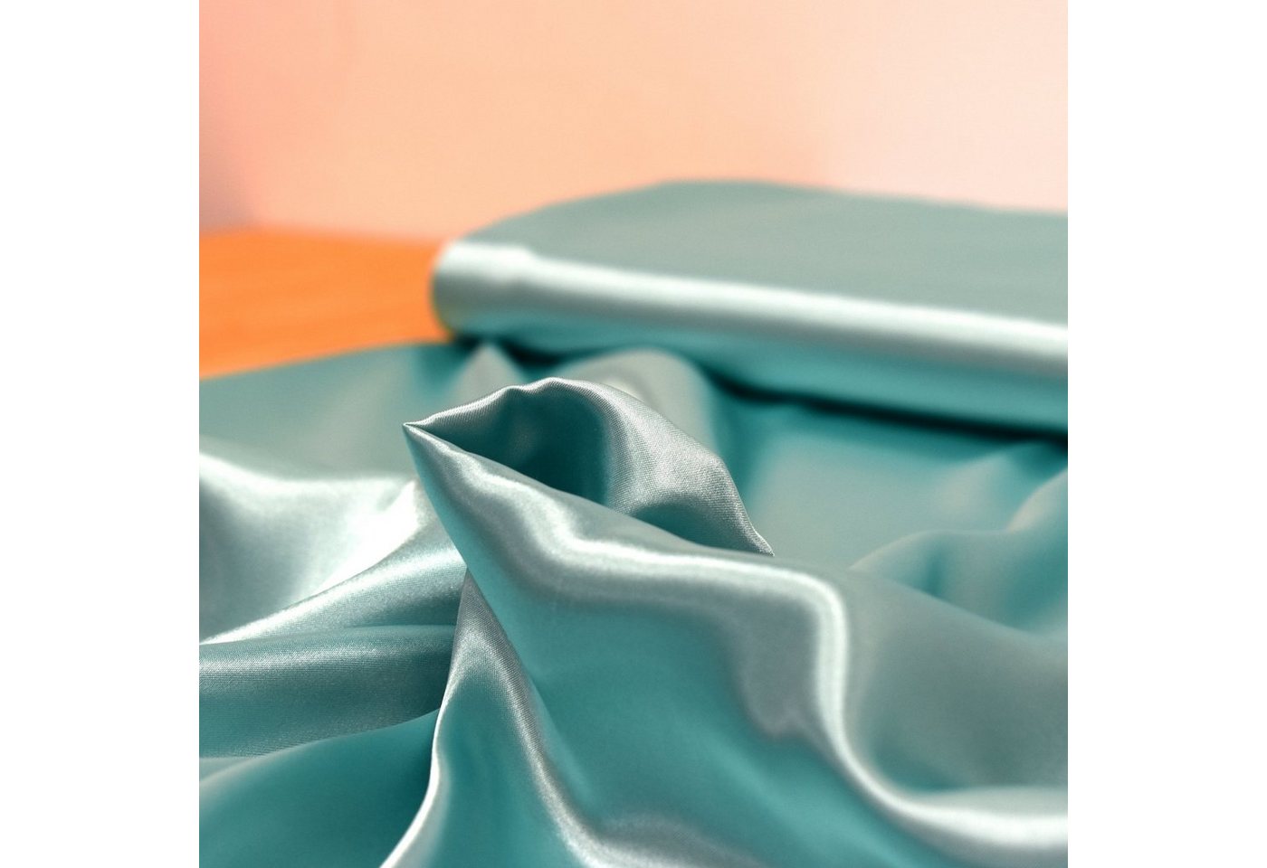 Thumbnail - MAGAM-Stoffe Stoff "Estelle", Satin glänzend einfarbig uni ideal für Kleidung und Deko Meterware