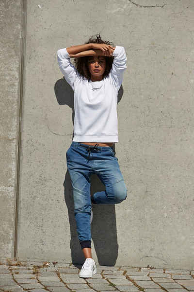 Replay Jogg Pants coole Jeans in Stretch-Qualität, mit Bindeband & lässigen Seitentaschen