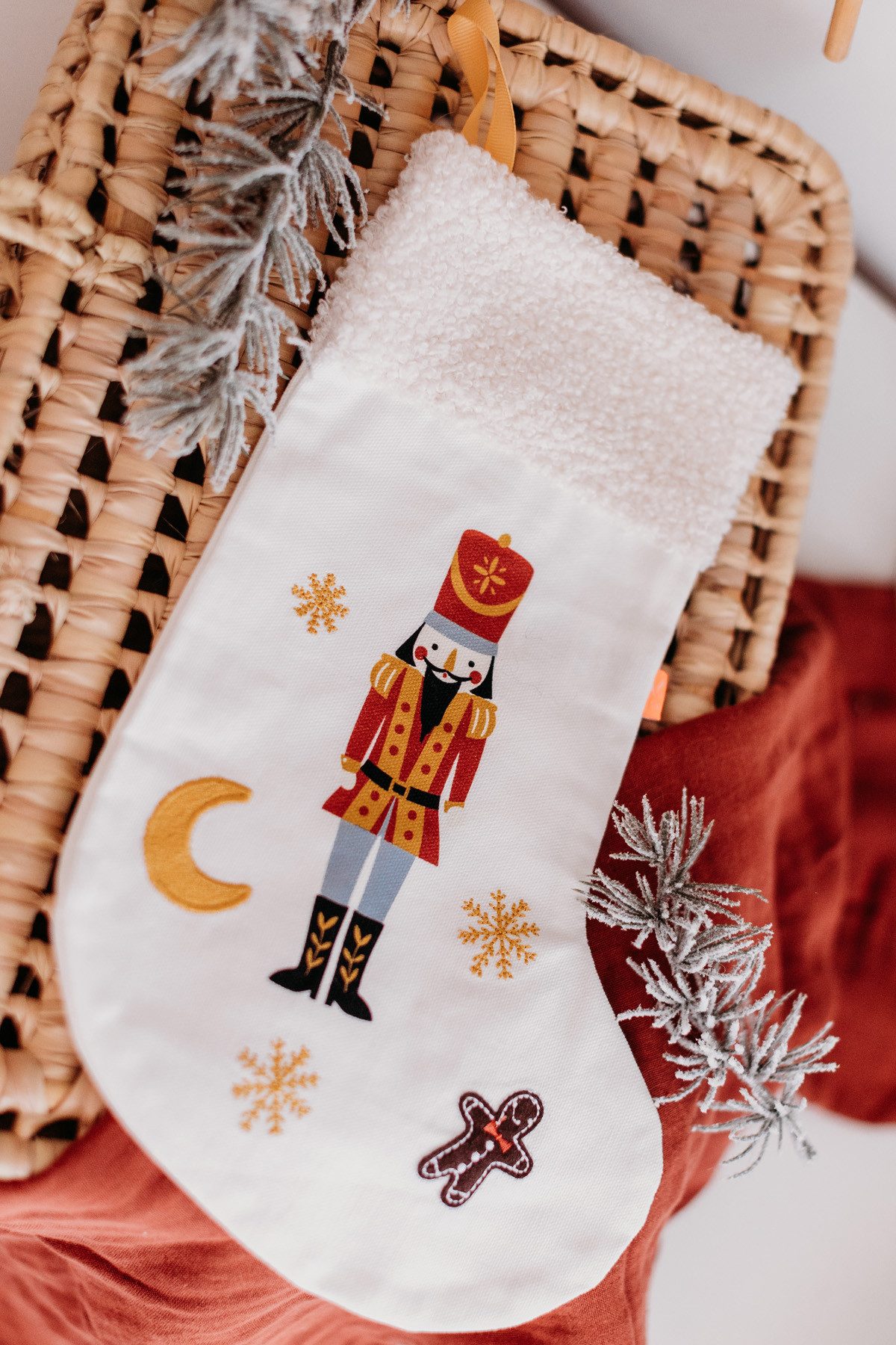 kikadu Nikolausstiefel 2201, Bio-Baumwolle, Nussknacker-Design, perfekt günstig online kaufen