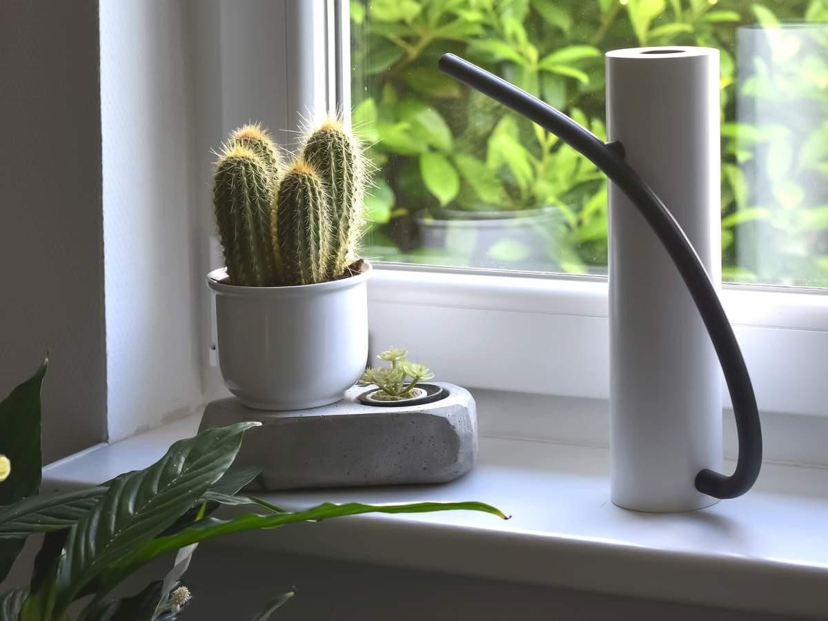 Born in Sweden Gießkanne Flexi, für Zimmerpflanzen, flexibler Silikonschlauch mit Magnet, Design