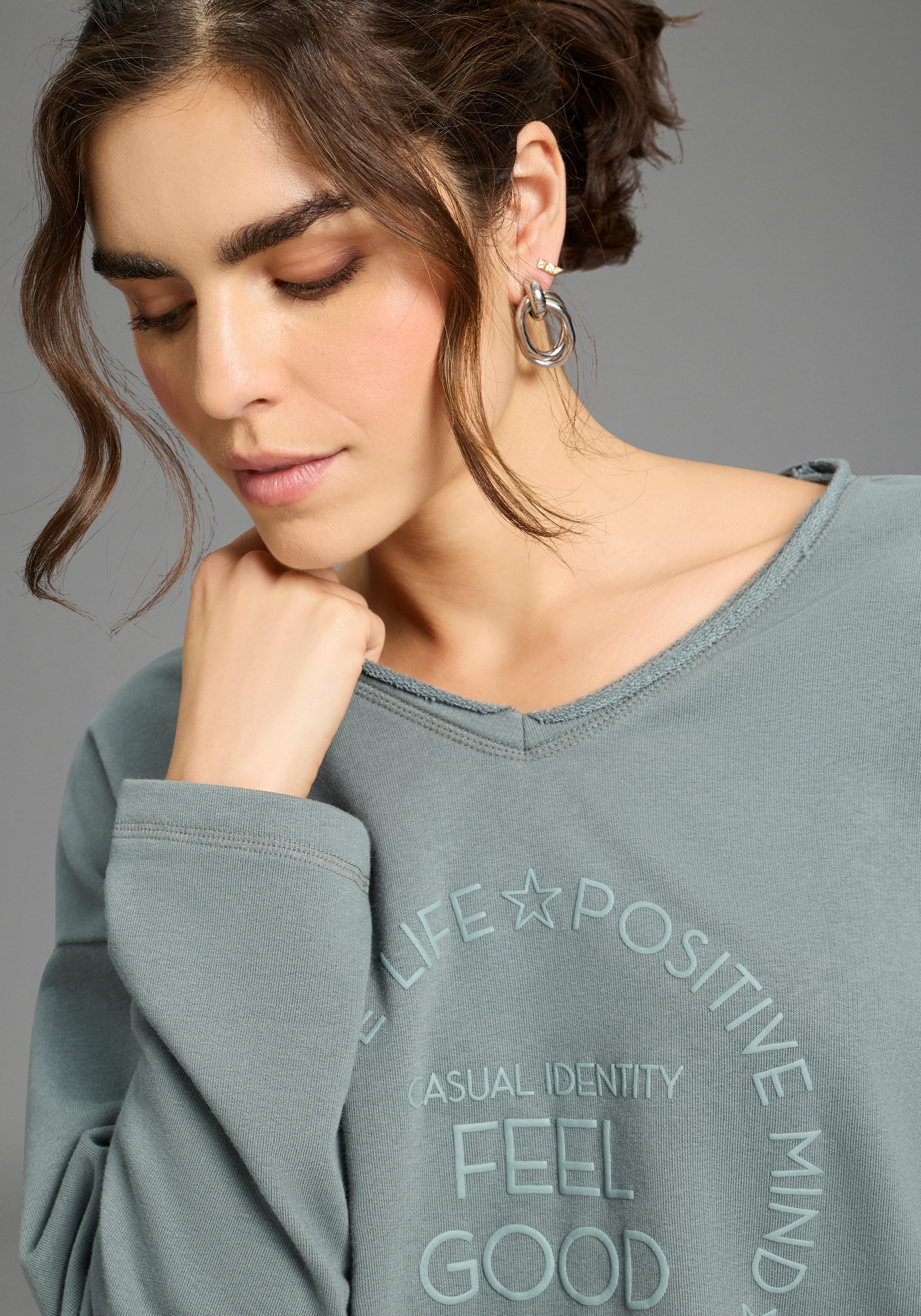 Laura Scott Longsweatshirt mit Fransenkante