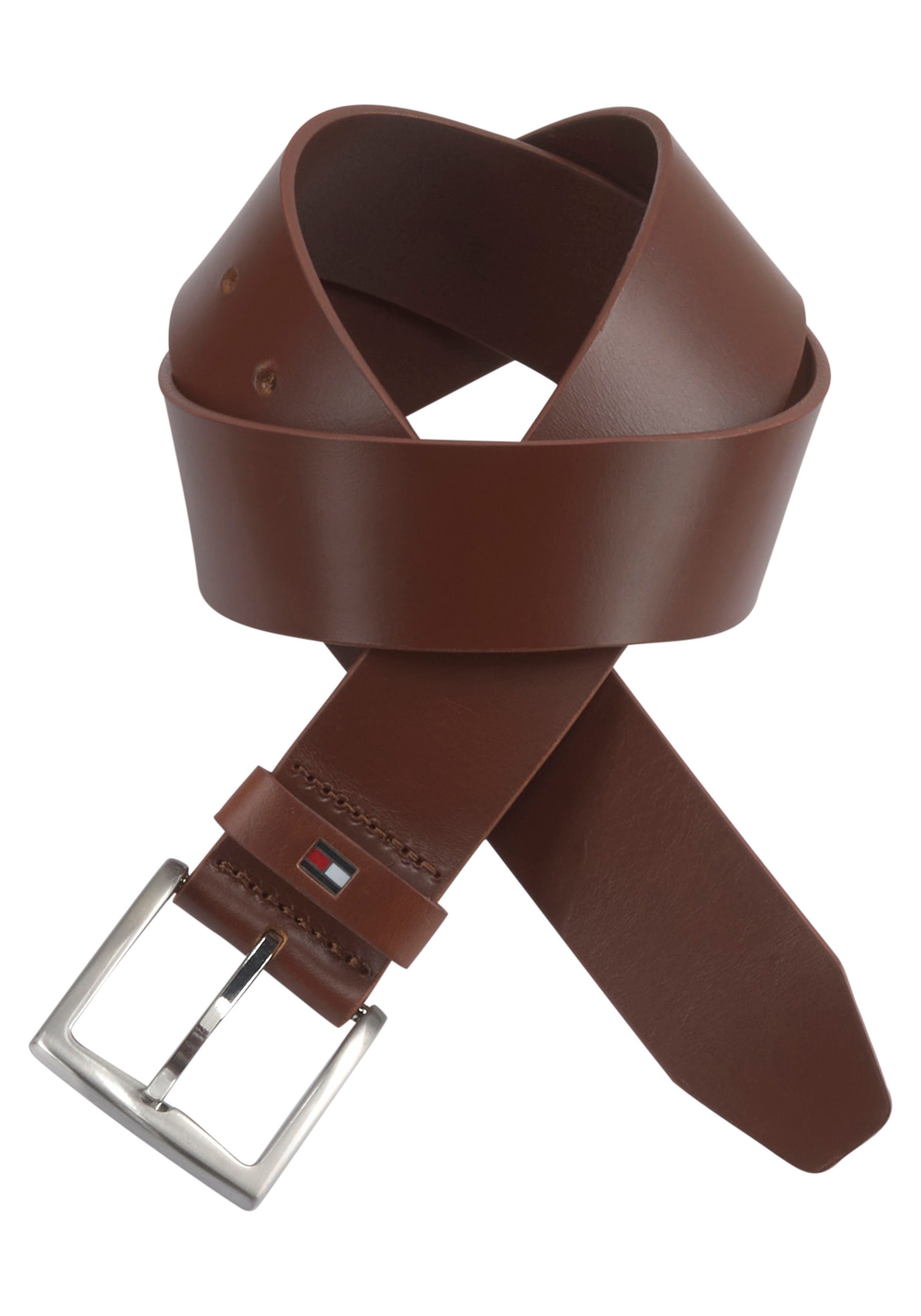 Tommy Hilfiger Ledergürtel NEW DENTON BELT mit Flag-Logoschlaufe cognac | Anzuggürtel