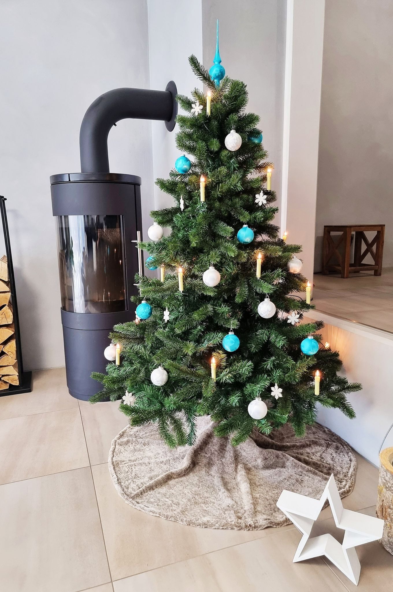 JACK Weihnachtsbaumdecke Kuschlige Christbaumdecke Rund Ø 90cm Weihnachtsbaumdecke Baumrock, Weihnachtsbaum Decke Unterlage Baumteppich Tannenbaumdecke – Bild 4 von 5