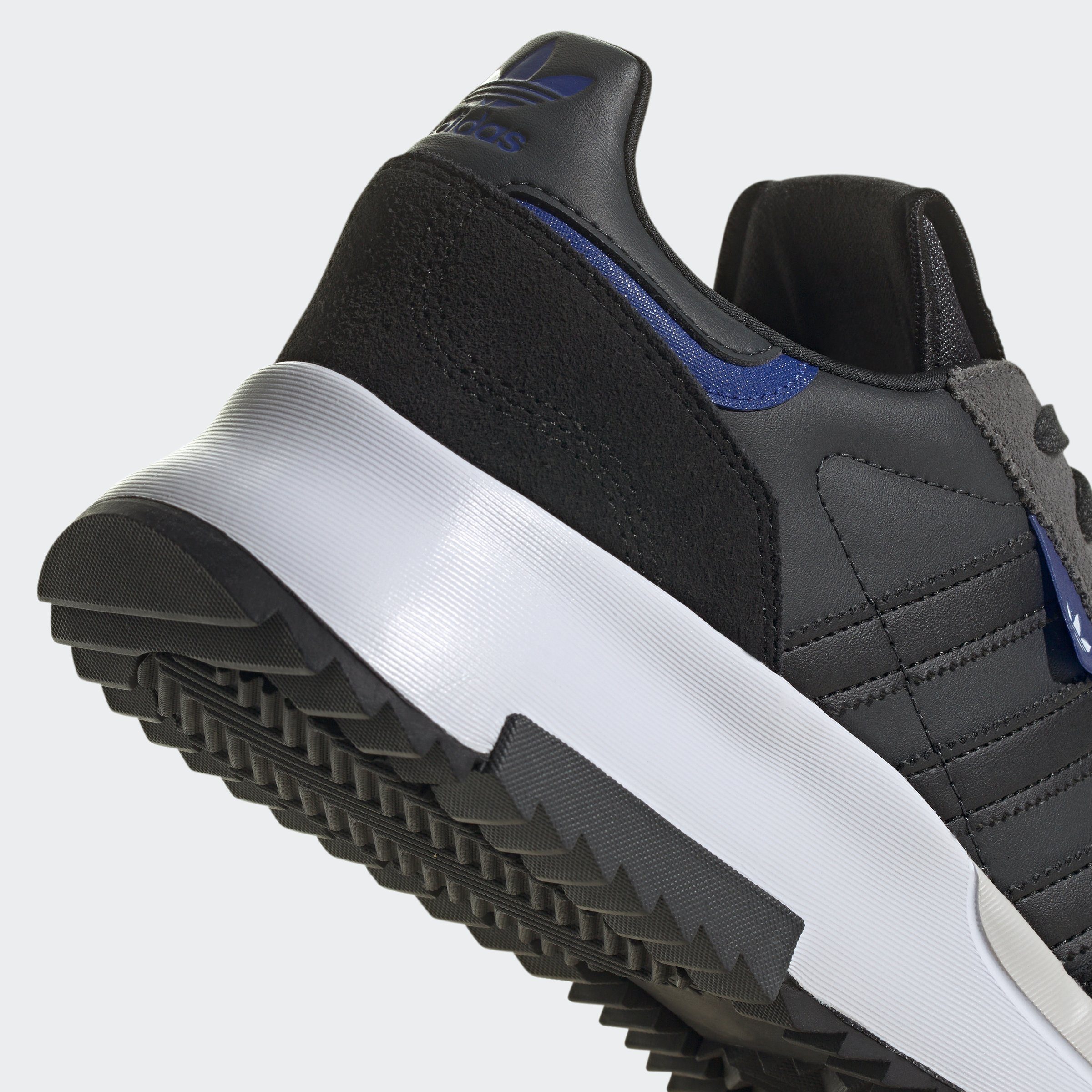 Originals / adidas F2 Semi Core Lucid Black Carbon / Blue RETROPY Sneaker