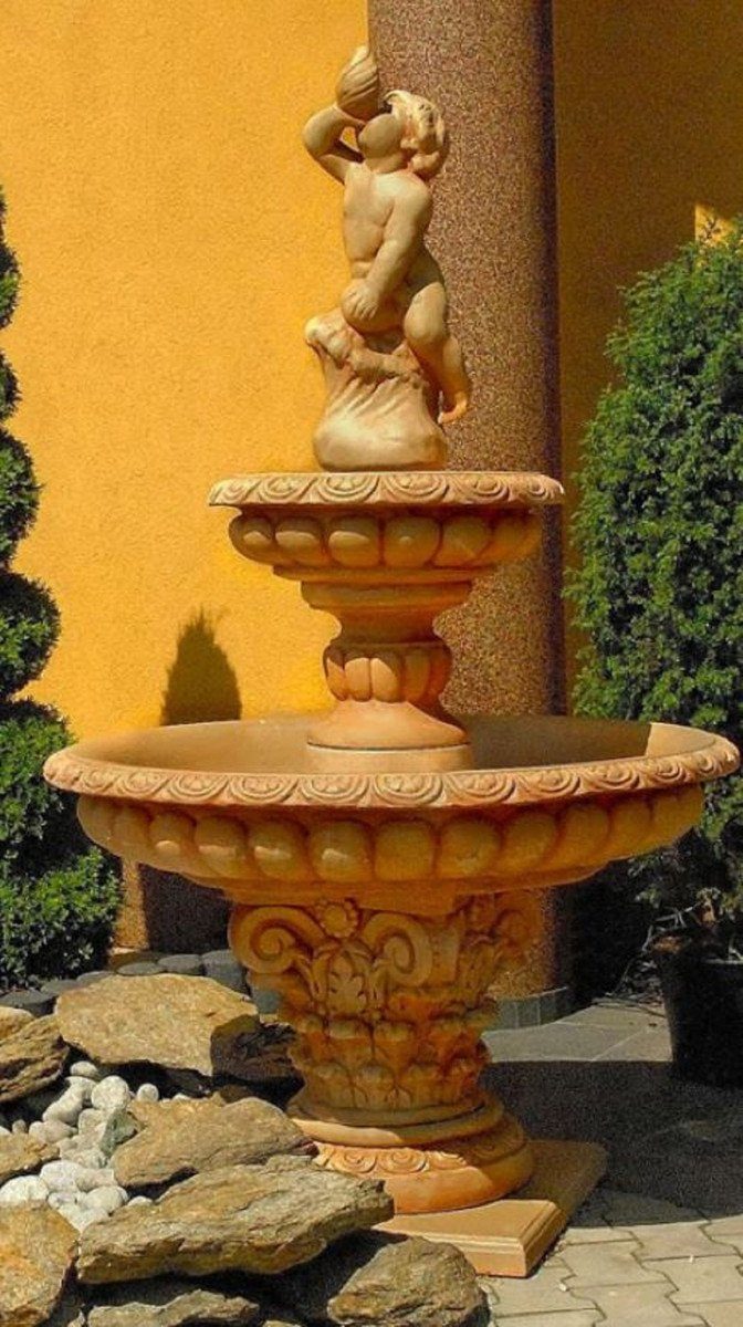 Casa Padrino Gartenbrunnen Barock Springbrunnen Beige Ø 114 x H. 185 cm - Prunkvoller Gartenbrunnen - Gartendeko Brunnen - Barock Garten Deko Accessoires