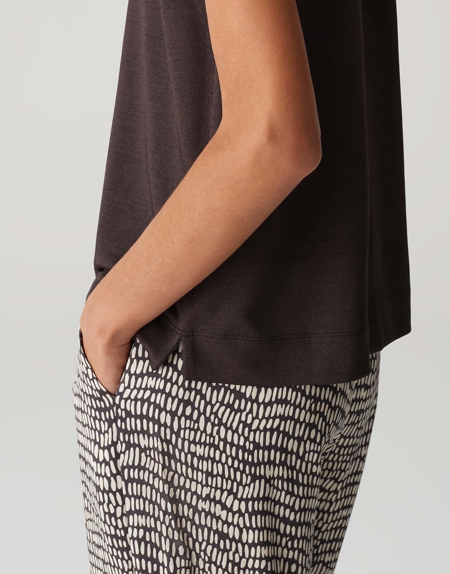 OPUS Kurzarmshirt SLUMMI Regular mit feiner Rippstruktur – Bild 5 von 5