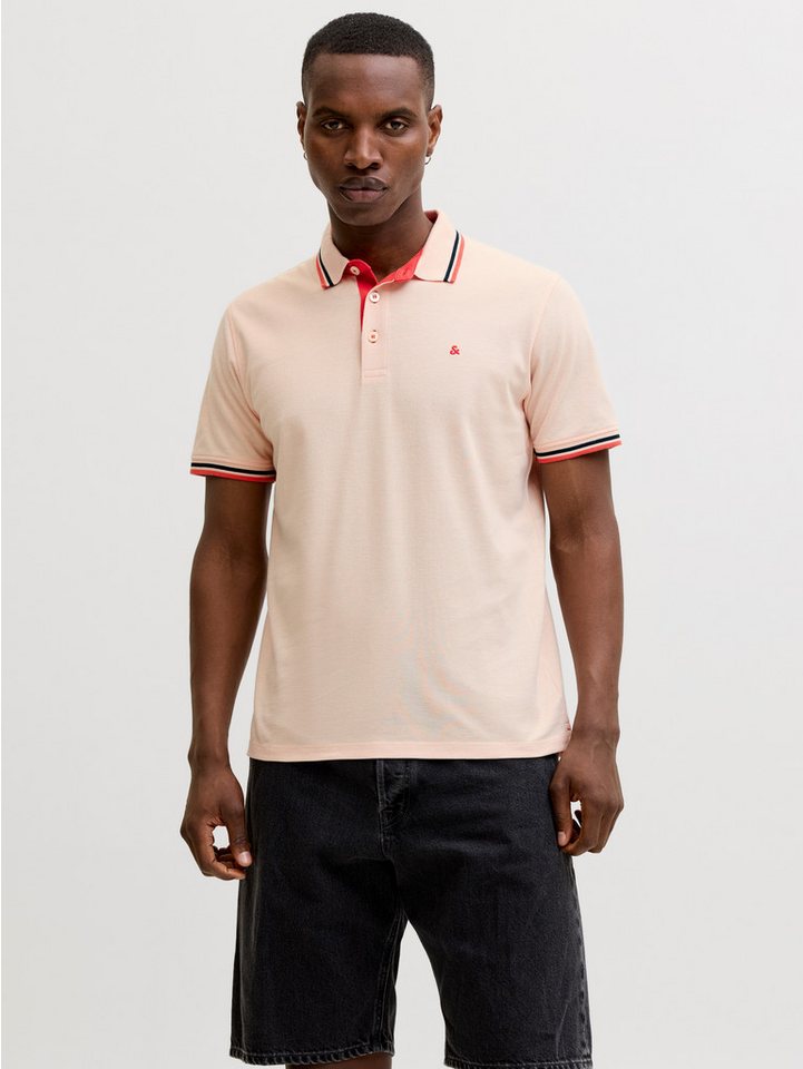 Jack & Jones Poloshirt JJEPAULOS Poloshirt mit klassischem Kragen und figurbetonter Form Logostickerei, modisch, schmal, Baumwolle, Polokragen