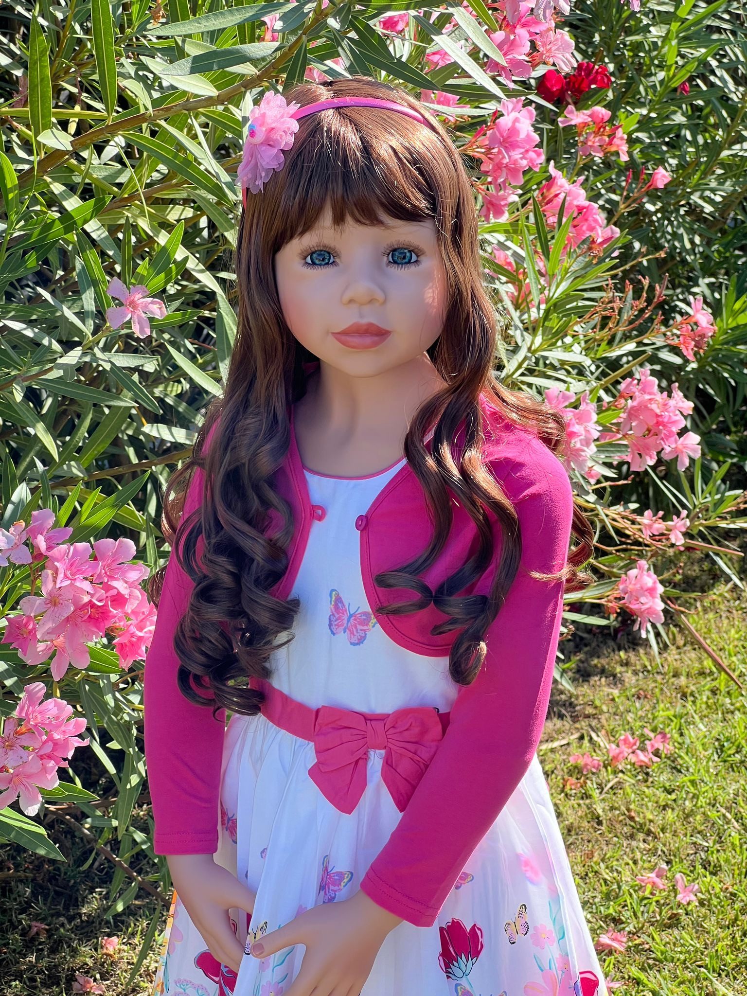 CMTPUPPENGALERIE Stehpuppe Kira von Monika Levenig - braun - 122 cm - (1-tlg)