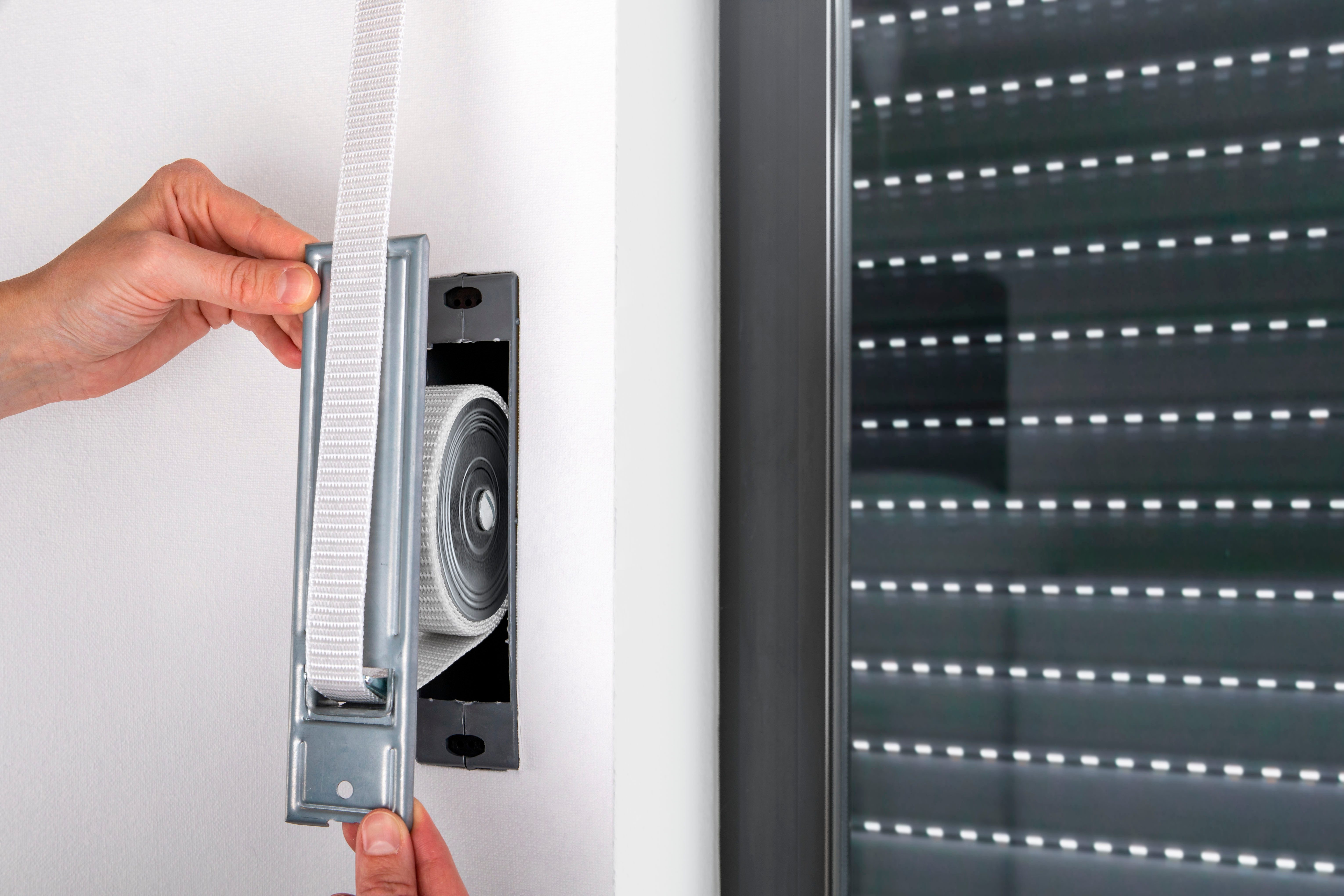 SCHELLENBERG Einlass-Gurtwickler für das Rollladensystem Maxi, Unterputz-Montage, Gurtbreite 23 mm, 1-tlg., Rollladen Einlasswickler 18,5 cm Lochabstand, verzinkt