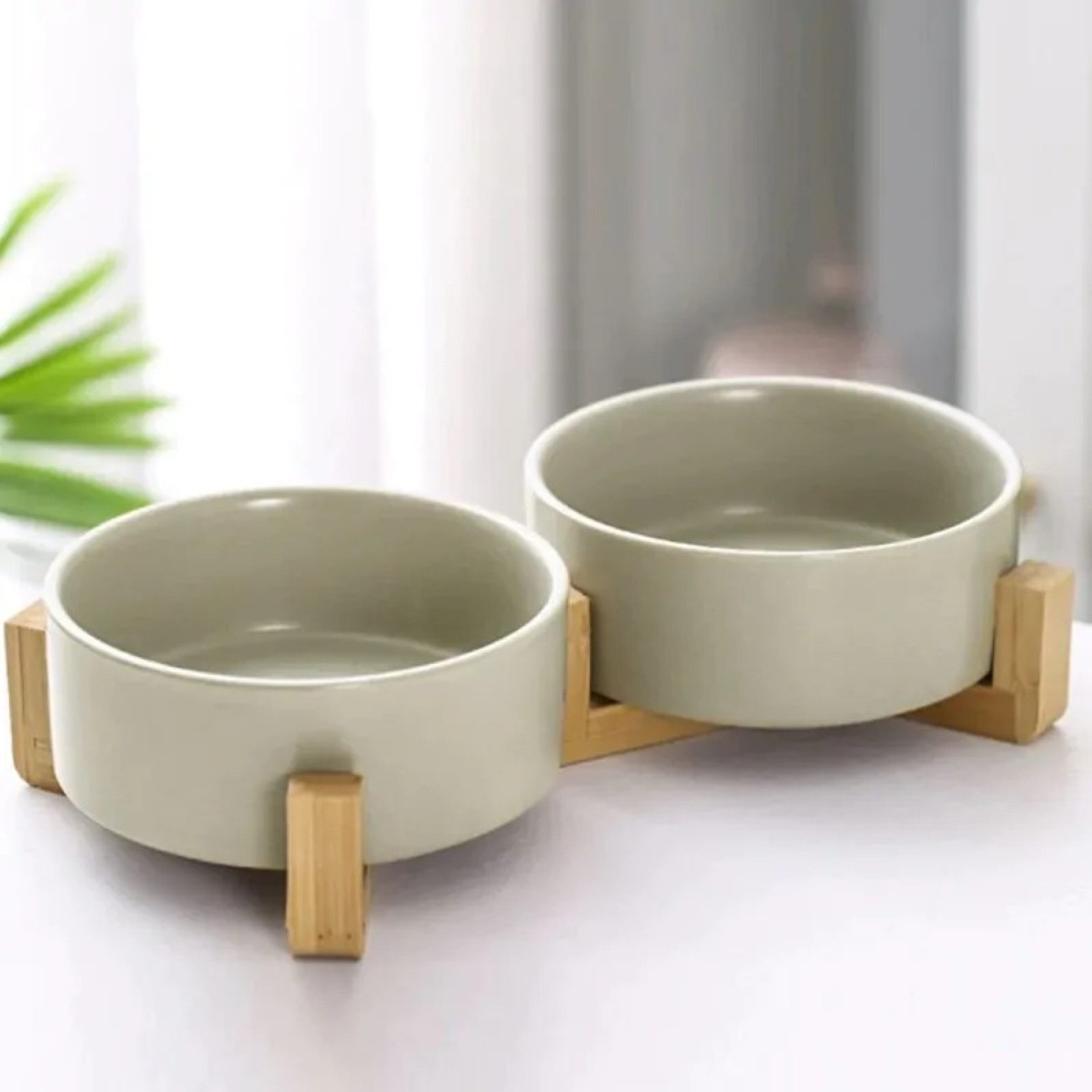 NUXIE PREMIUM Napf-Set Doppelnapf Haustier Futterstation Keramik mit Bambusständer Grau, Keramik, Doppelnapf, Keramik, Bambusständer, rutschfest, pflegeleicht