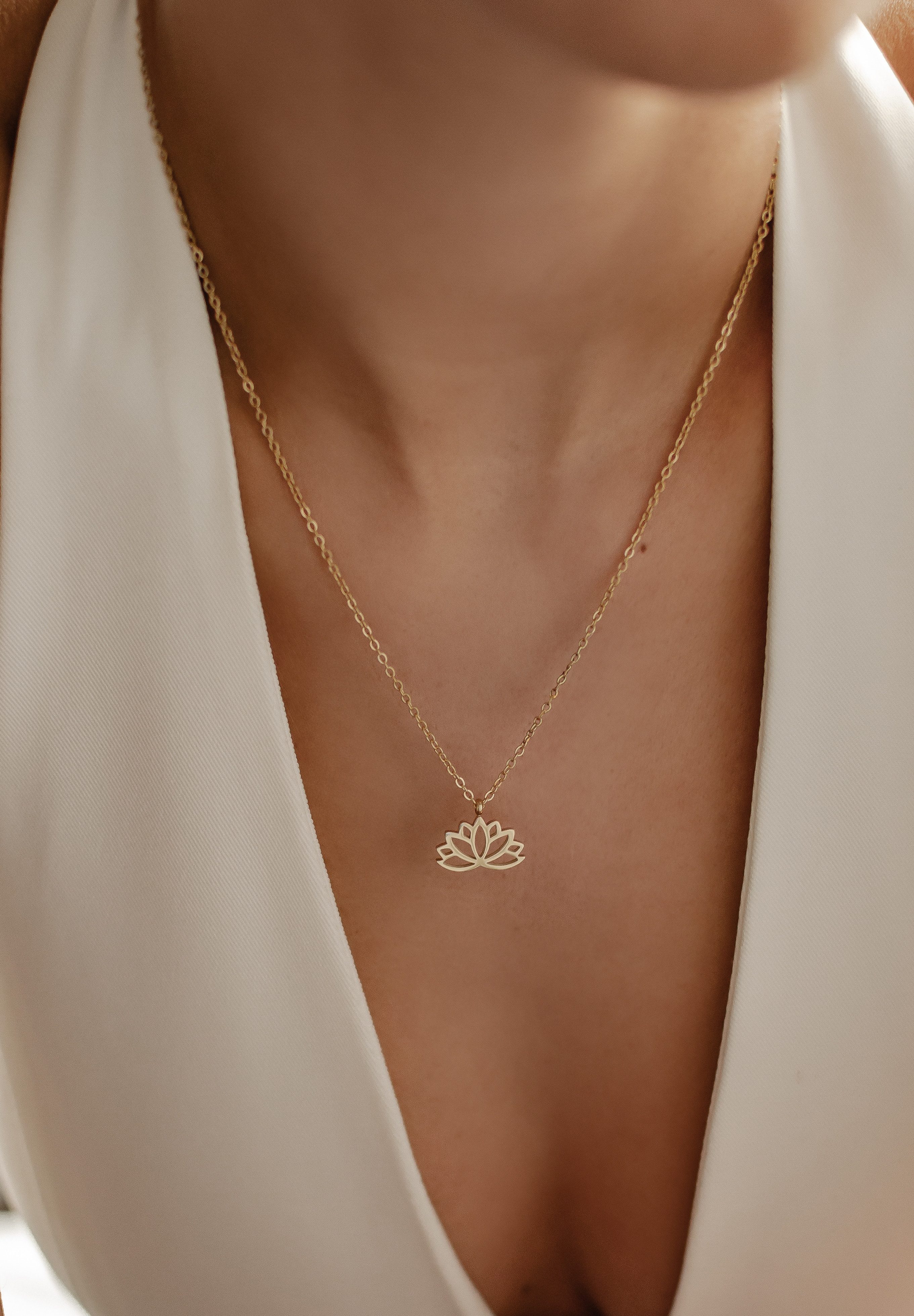 Hey Happiness Kette mit Anhänger Kette Damen Blume hängend, Edelstahlkette günstig online kaufen