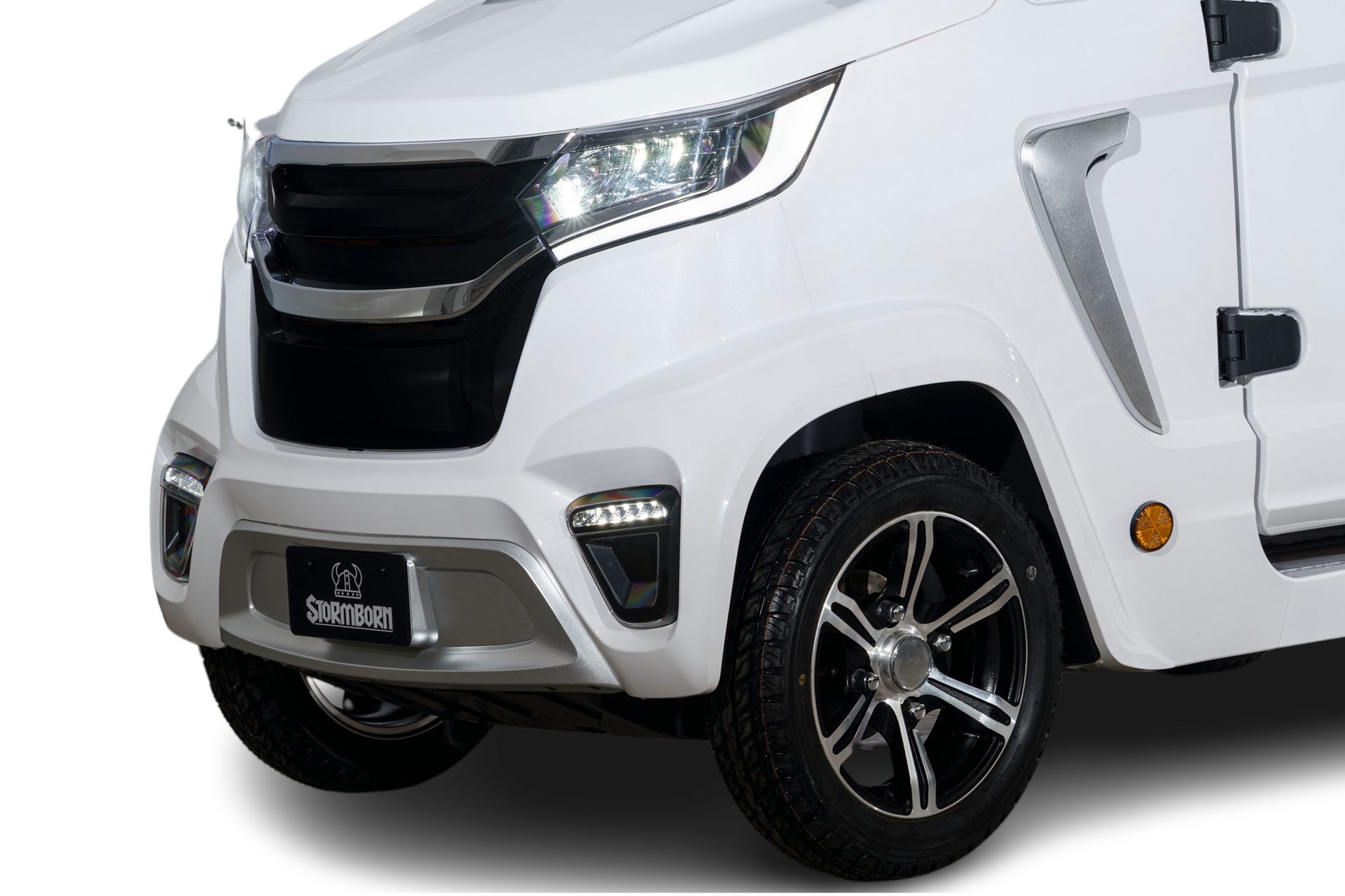STORMBORN Elektromobil X8 AC, 2000,00 W, 25,00 km/h, Klimaanlage
