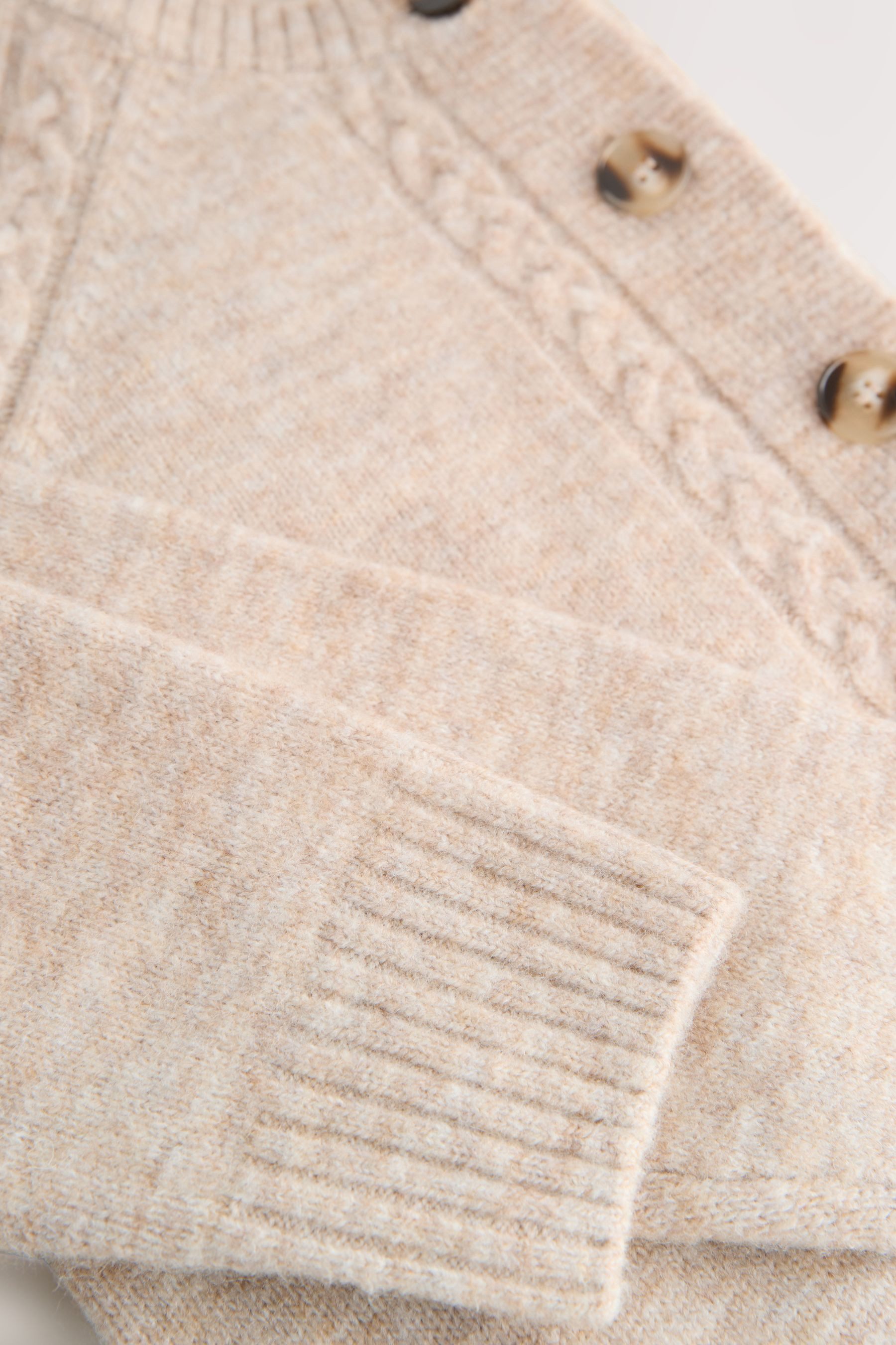 LAURA ASHLEY Strickjacke Laura Ashley Strickjacke mit Zopfmuster (1-tlg)