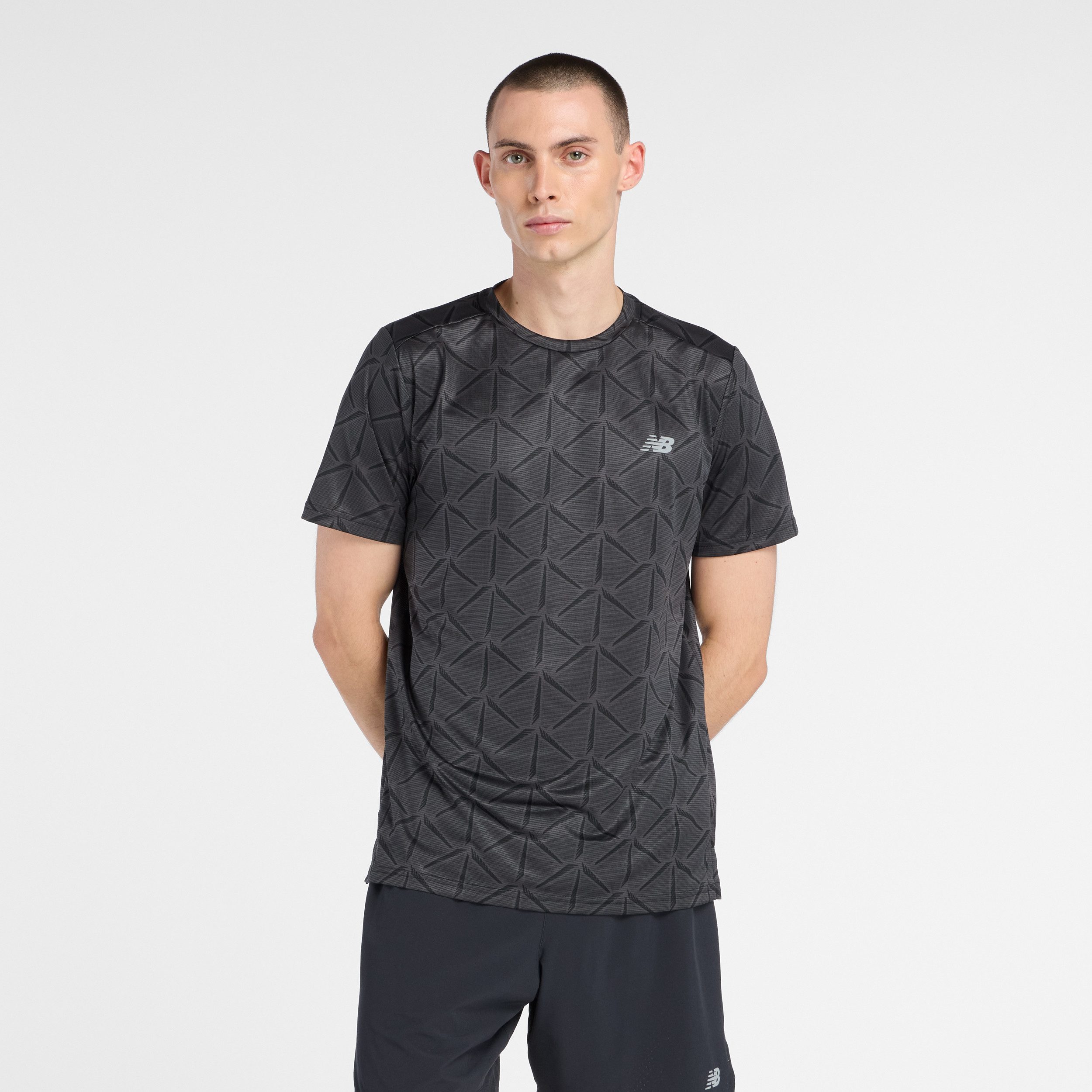 New Balance Laufshirt SPORT ESSENTIAL PRINTED T-SHIRT für vielseitige Aktivitäten, ideal für Lauftraining, für Erwachsene