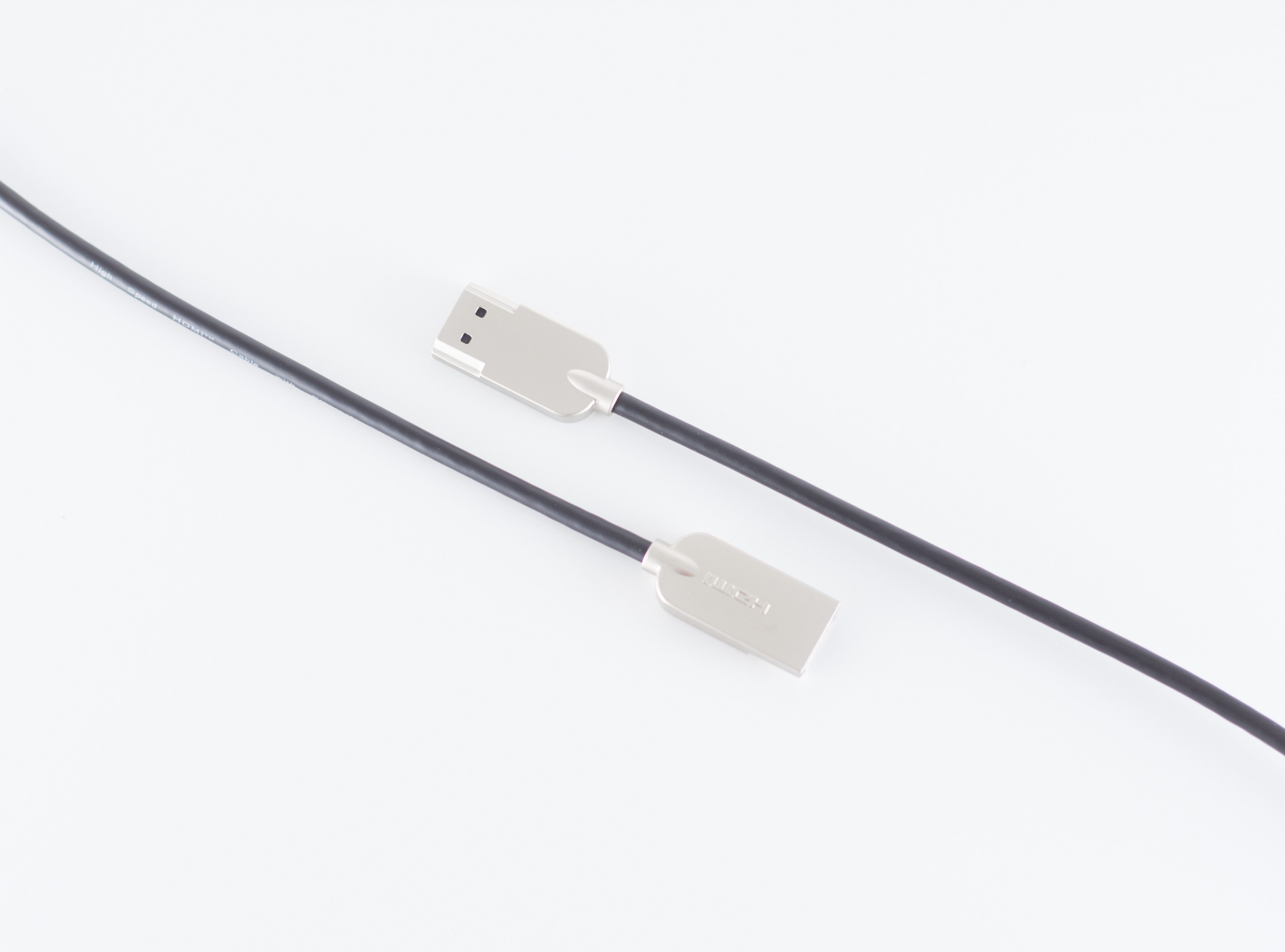Sky Vision Slim Line 3,6 mm Ø, 4k 60 Hz HDMI-Kabel, HDMI Typ A, HDMI Typ A (50 cm), HDMI 2.0, 18Gbit/s, HDR10, ARC & CEC, Dolby Atmos