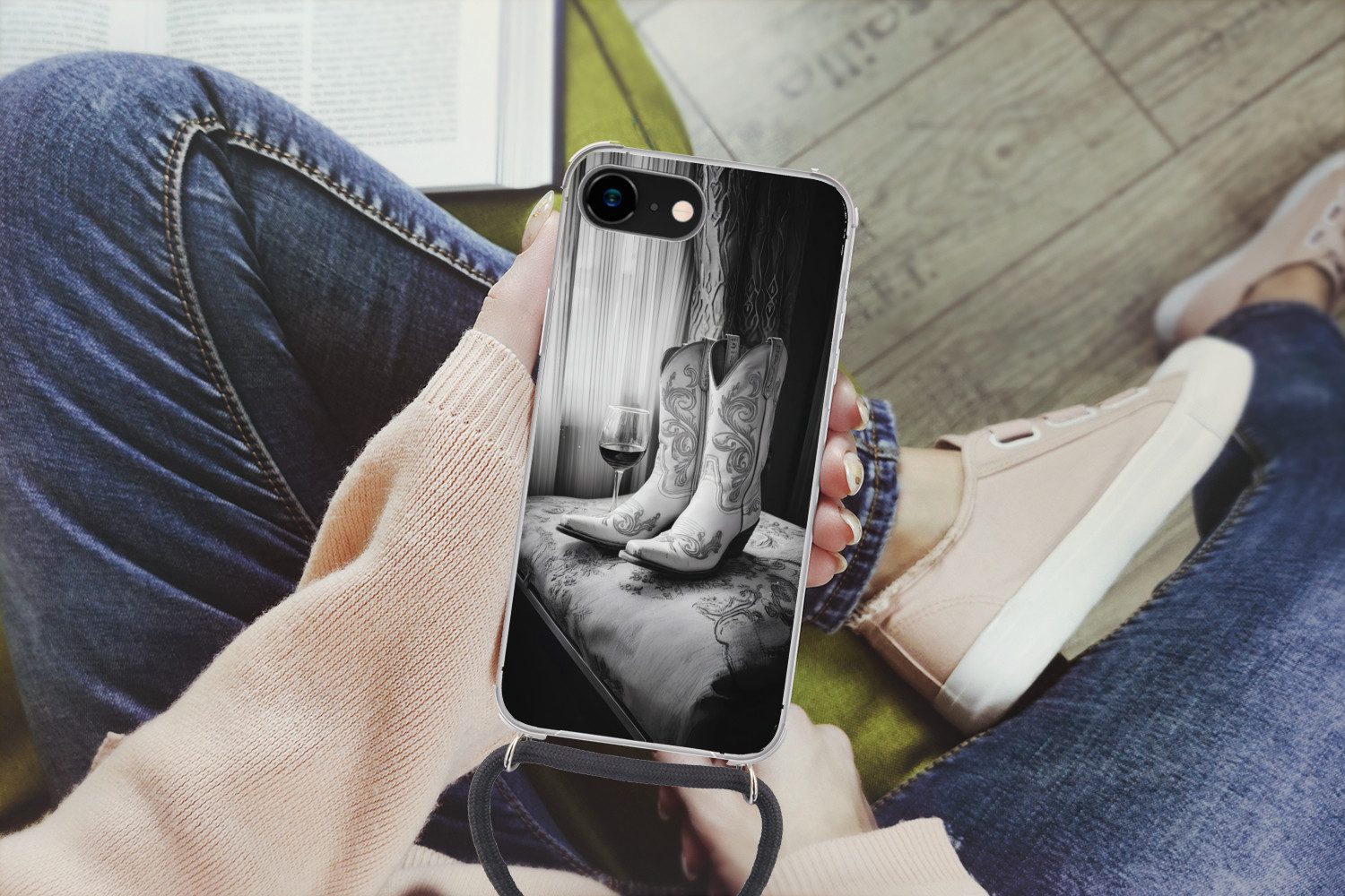 MuchoWow Handyhülle für Apple iPhone 7 Wein - Cowboystiefel - Fensterlicht - Weiß, Tragbare Handyhüllen mit Kette zum umhängen, Handykette Handyband