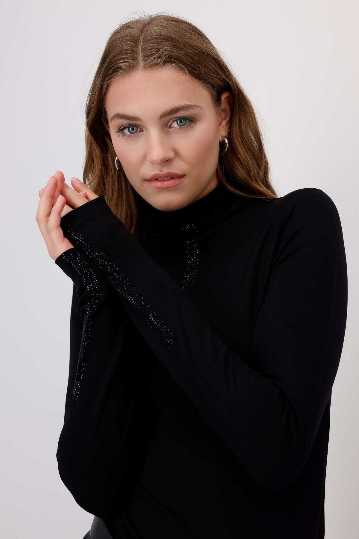 Stehkragenshirt