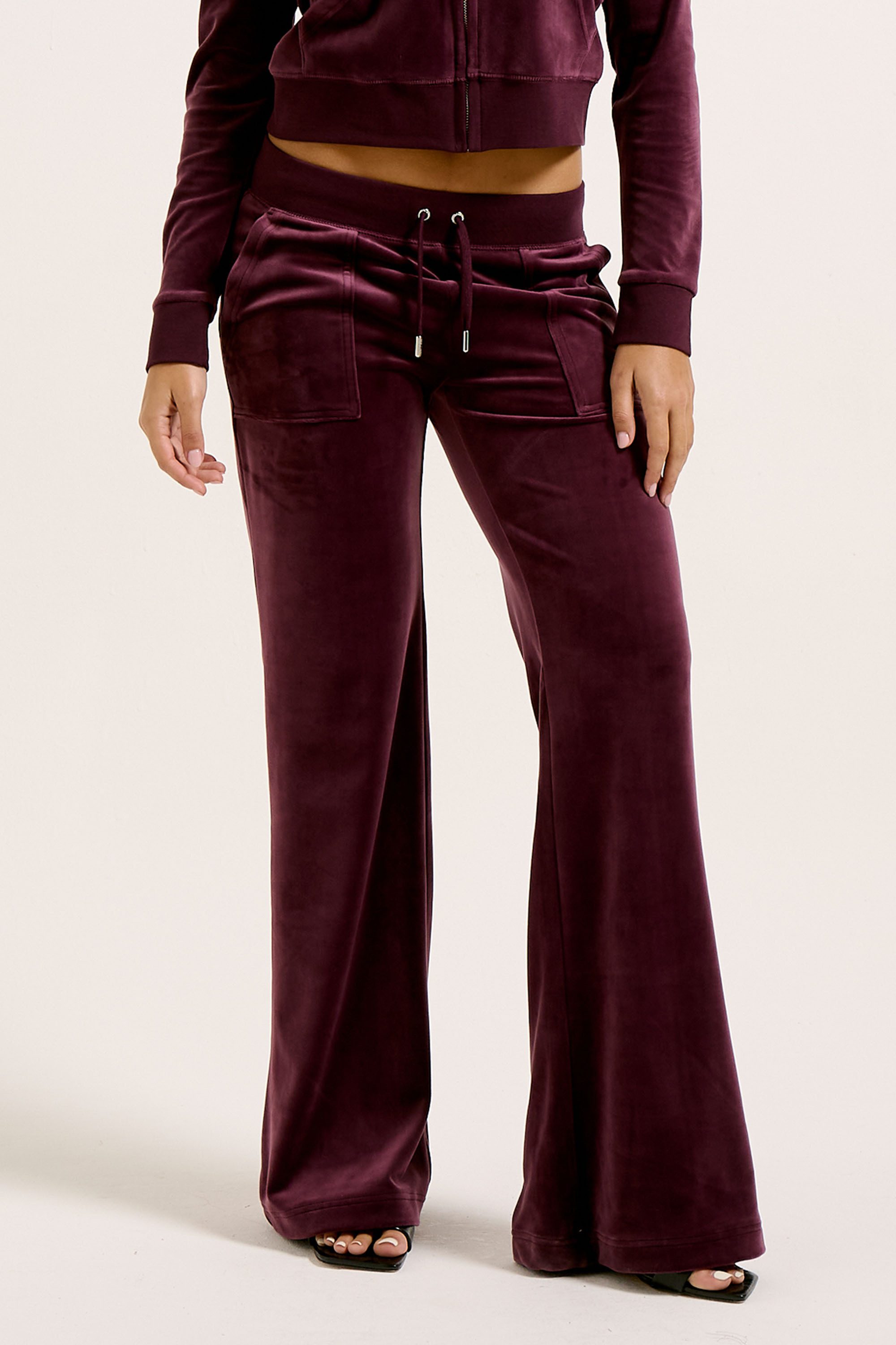Juicy Couture Sweathose LAYLA LOW RISE POCKETED FLARE PANT. Damen Trainings günstig online kaufen