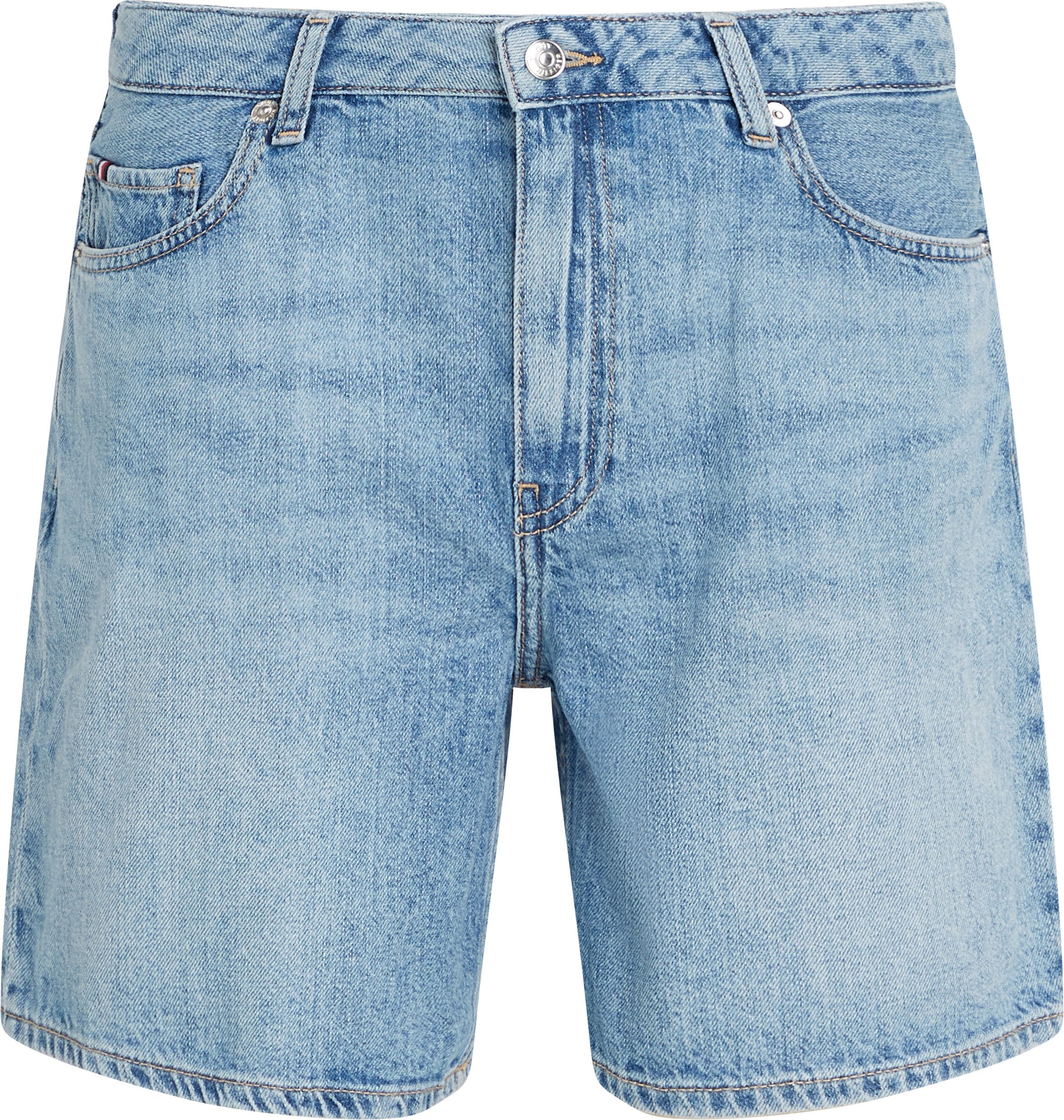 Tommy Hilfiger Shorts DNM STRAIGHT SHORT RW SIA mit leichter Waschung, Logo-Bage