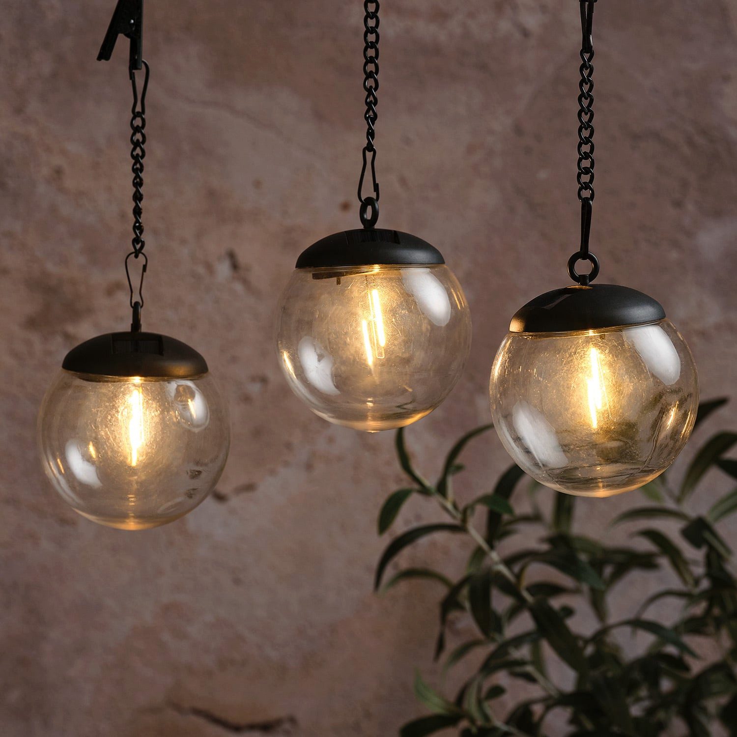 Lights4fun LED Dekolicht 3er Set Solar-Hängelaternenkugeln mit Filament-LED