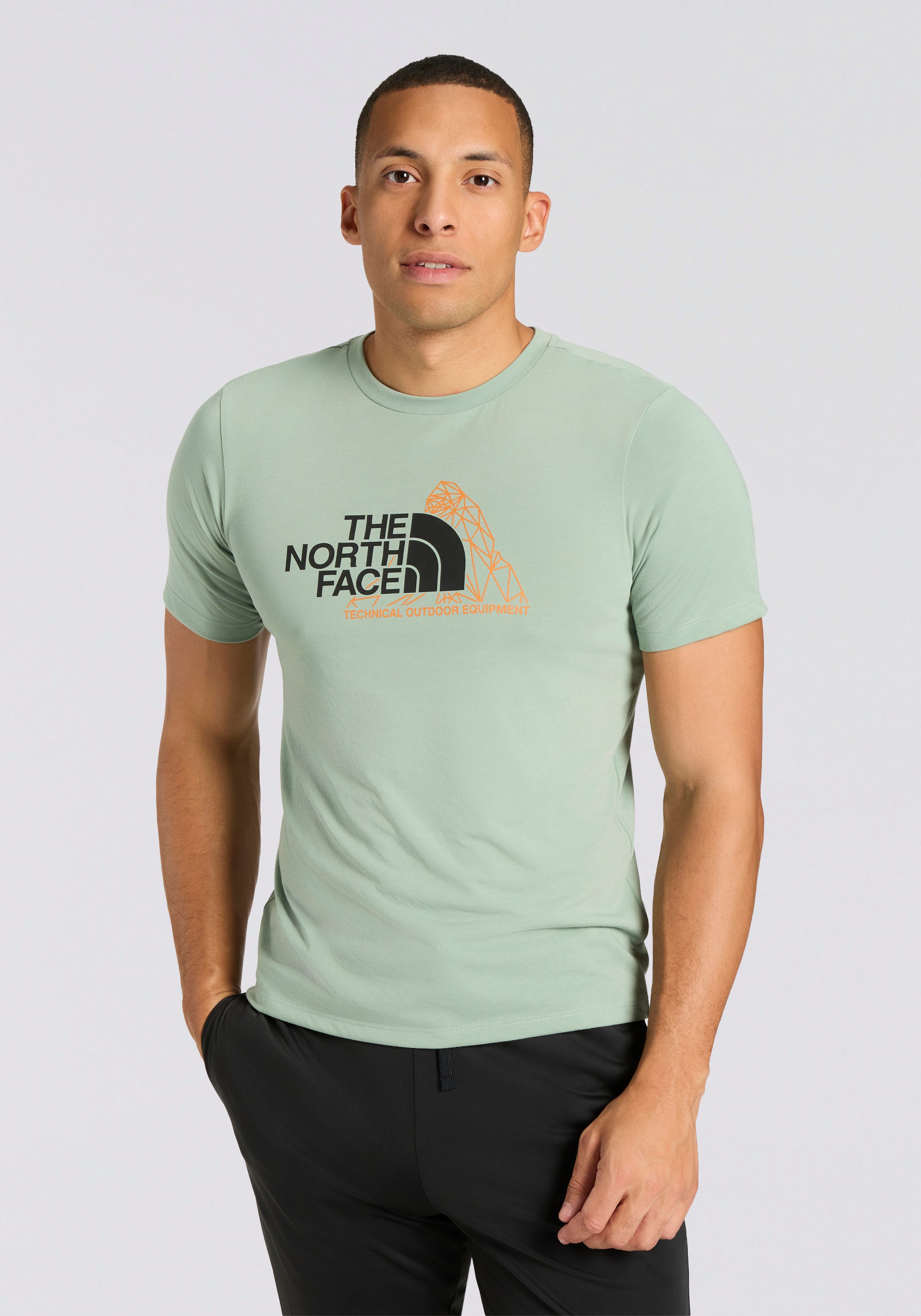 The North Face T-Shirt M MOUNTAIN FOUNDATION SS TEE-GRAPHIC (1-tlg) günstig online kaufen